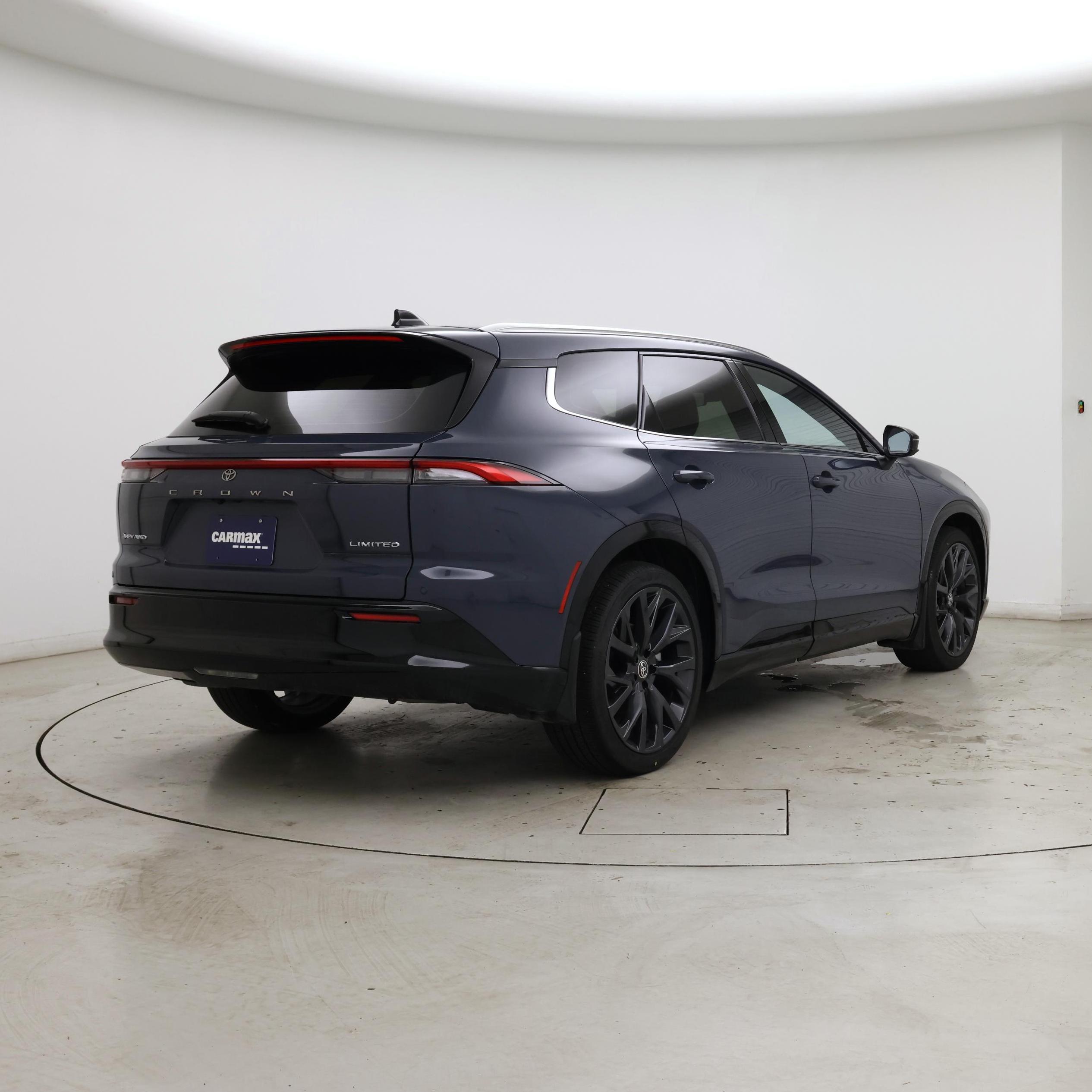 Thumbnail: 2025 Toyota Crown Signia - 8