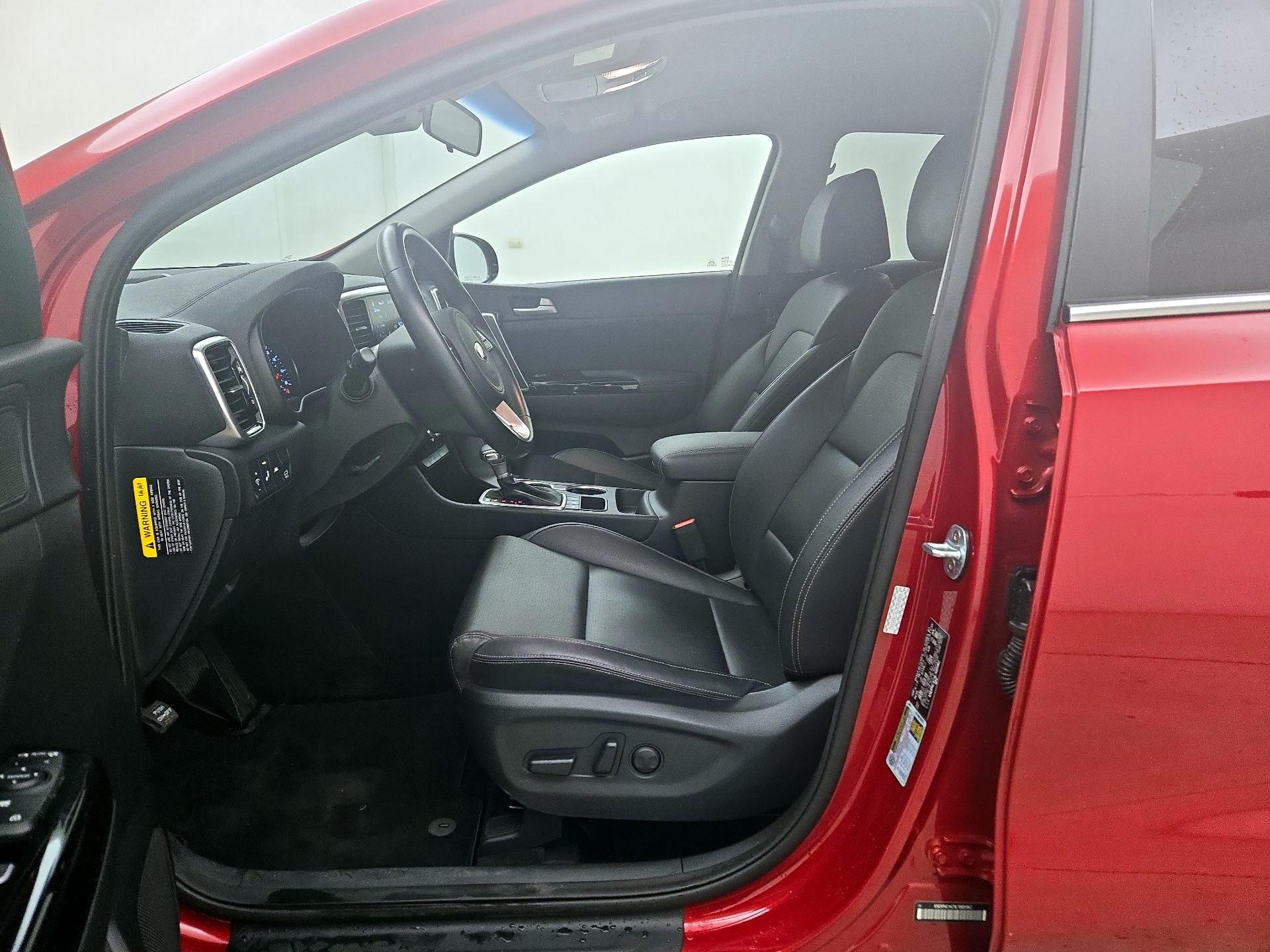 Thumbnail: 2020 Kia Sportage - 11