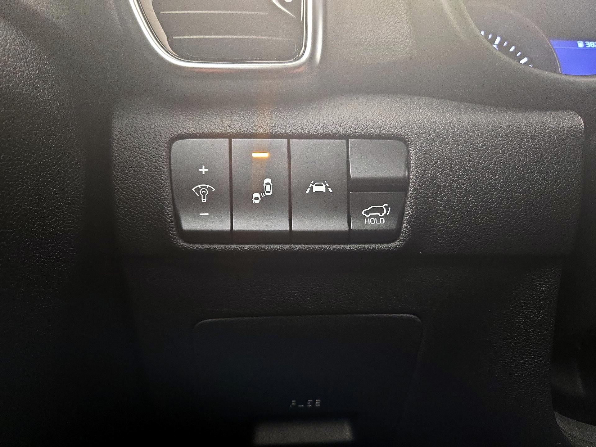 Thumbnail: 2020 Kia Sportage - 13