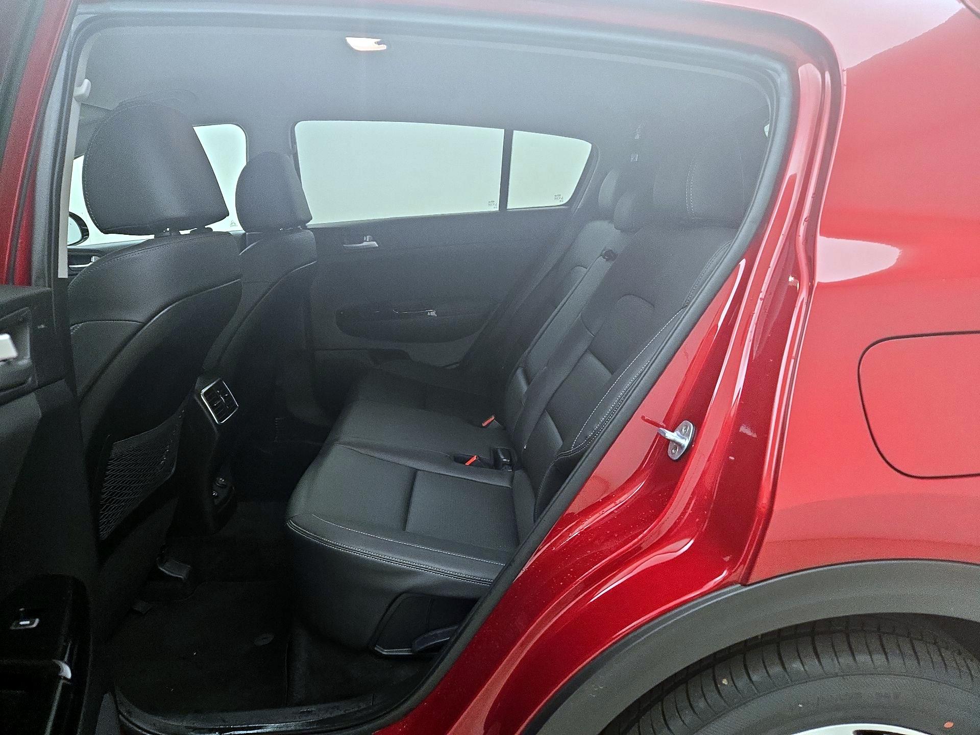 Thumbnail: 2020 Kia Sportage - 19
