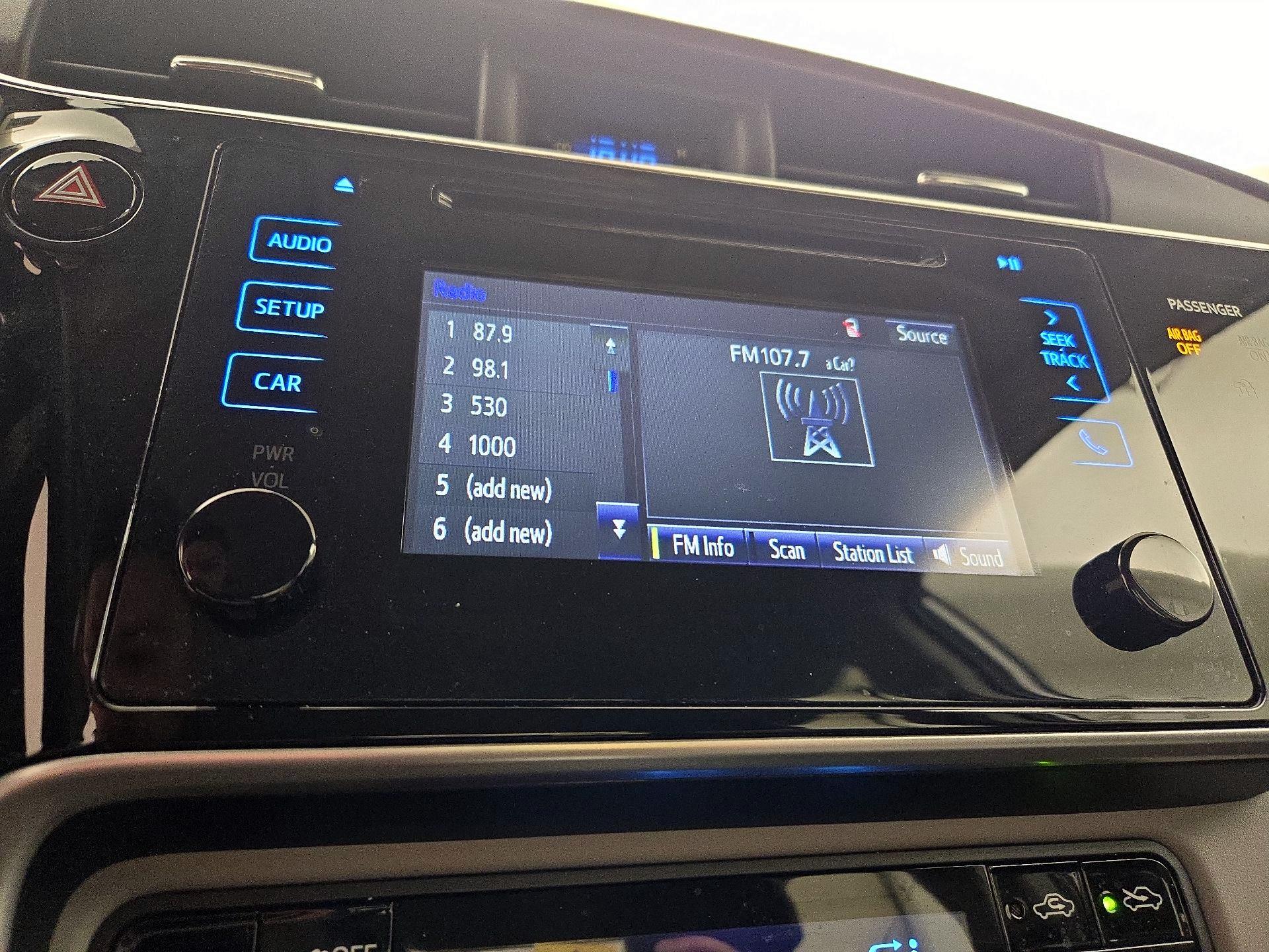 Thumbnail: 2017 Toyota Corolla - 15