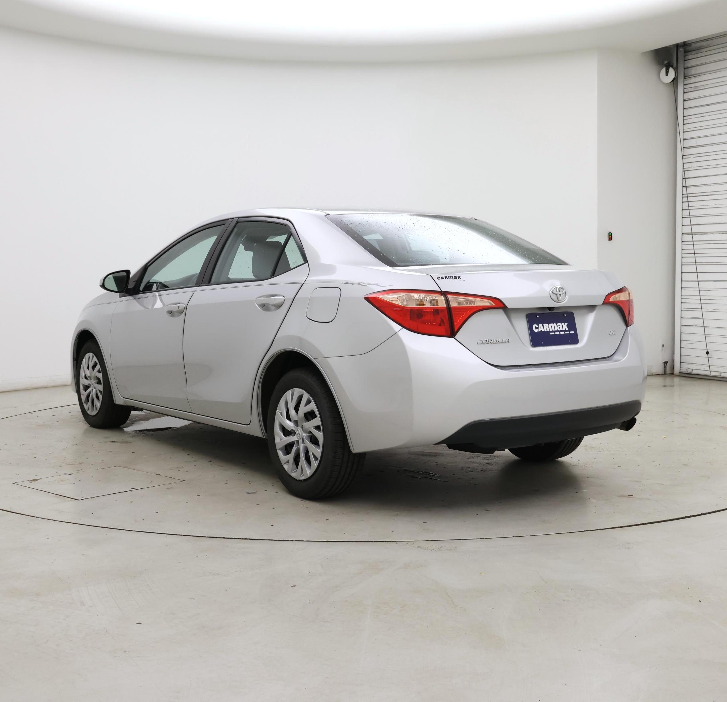 Thumbnail: 2017 Toyota Corolla - 2