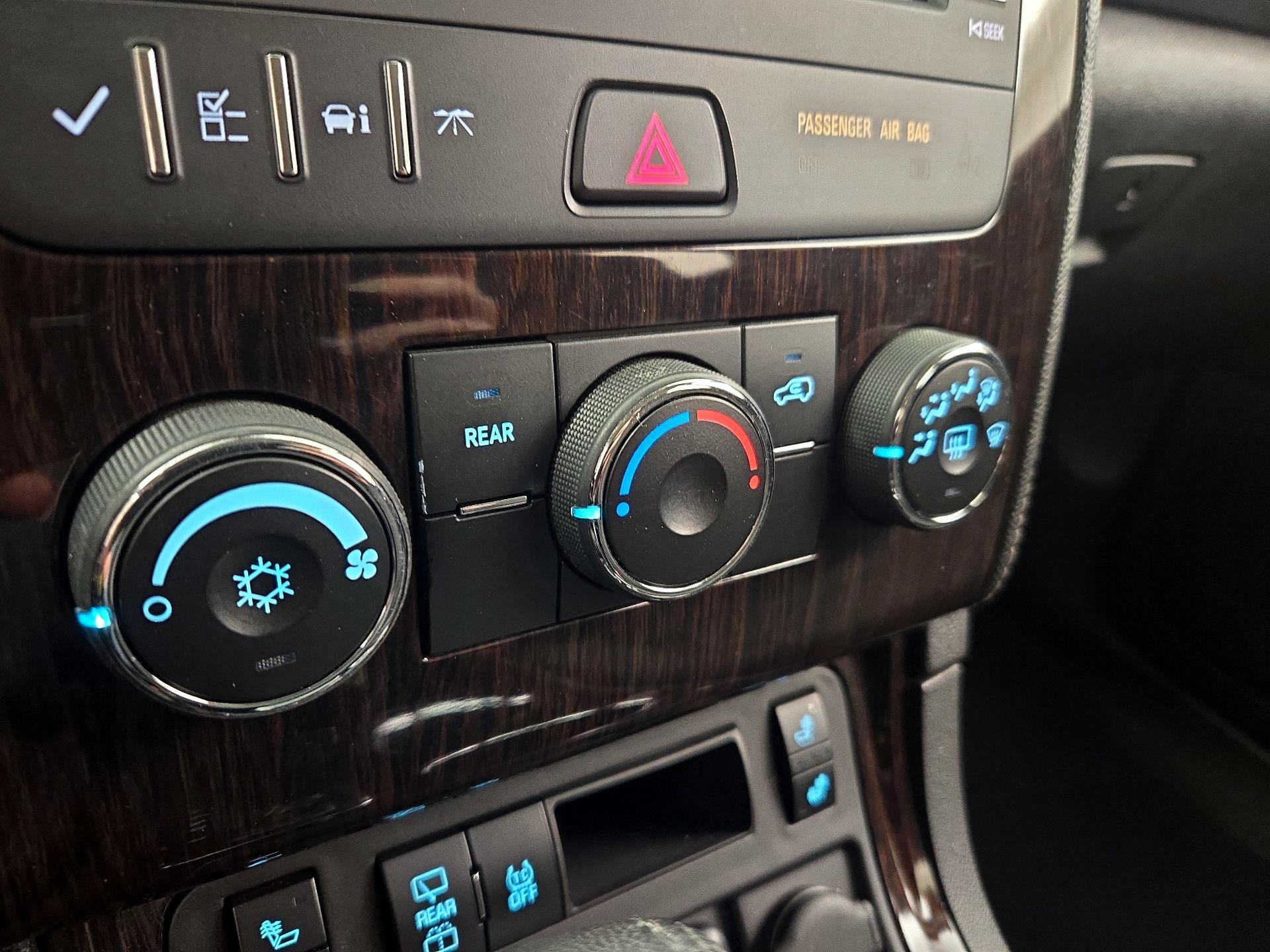 Thumbnail: 2017 Chevrolet Traverse - 16