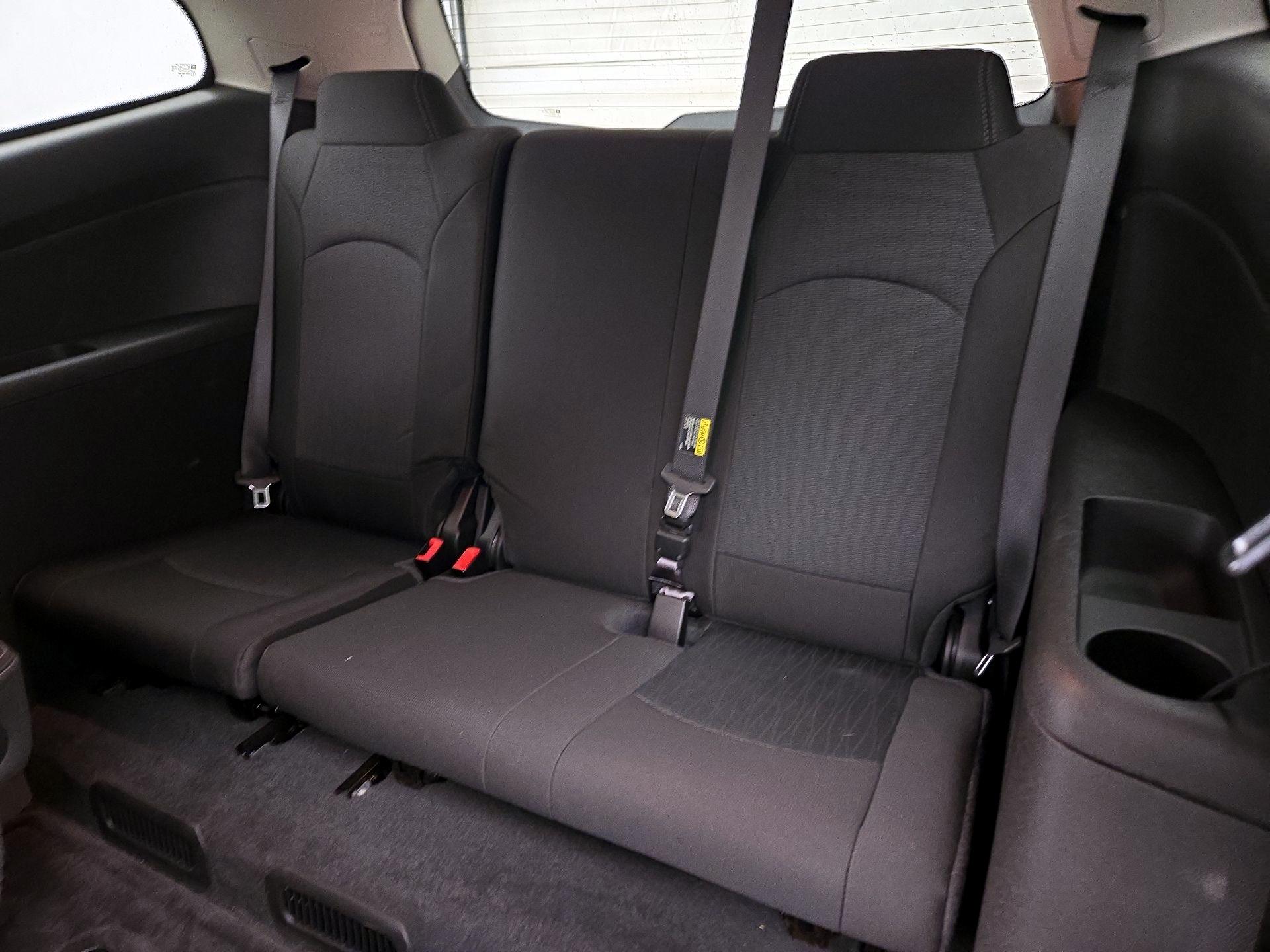 Thumbnail: 2017 Chevrolet Traverse - 20