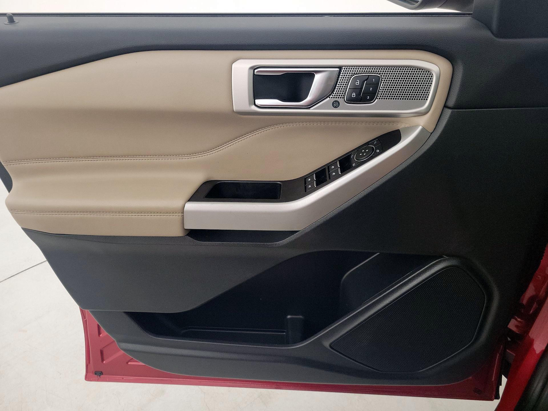 Thumbnail: 2020 Ford Explorer - 12