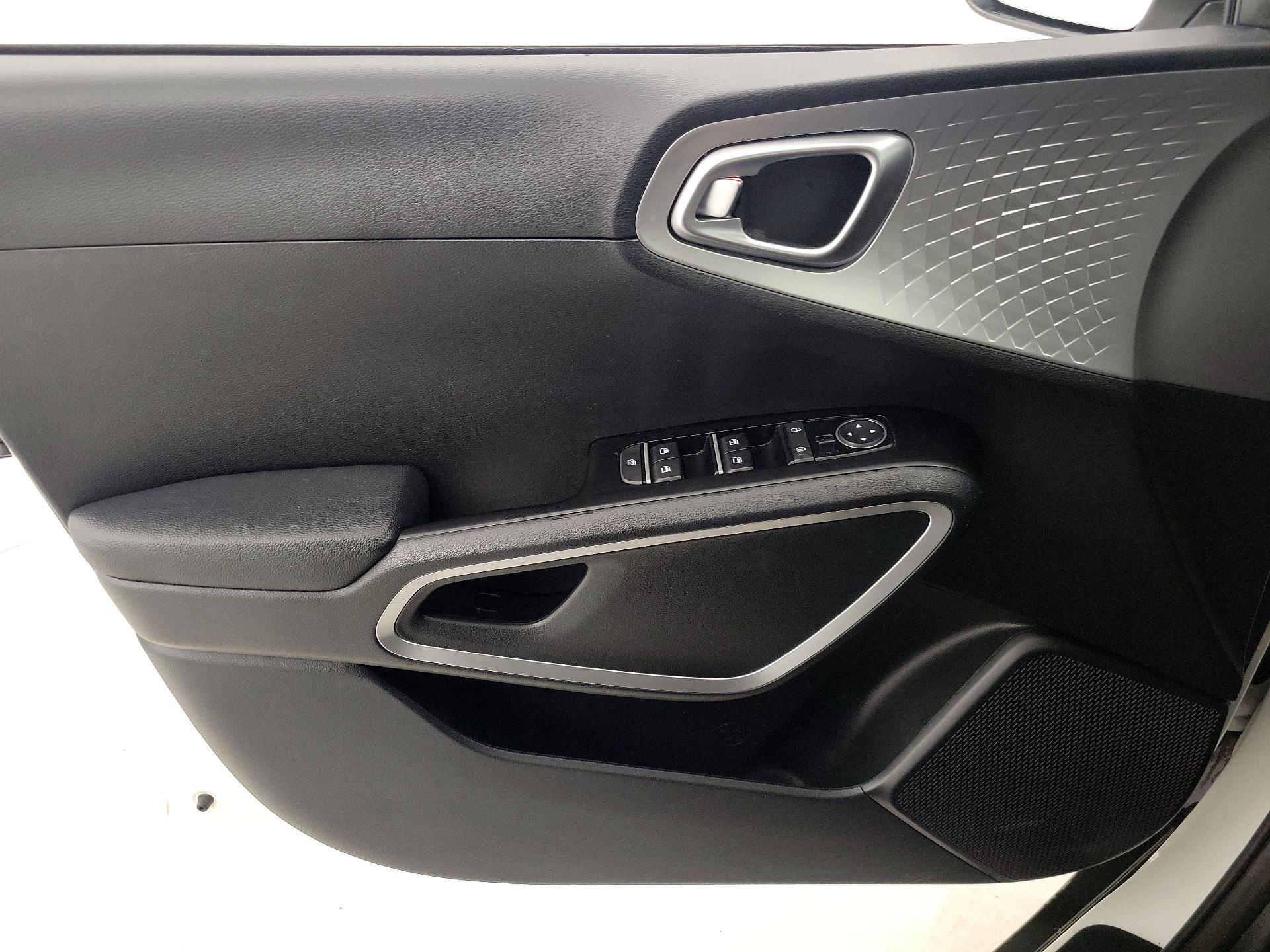 Thumbnail: 2025 Kia Soul - 12