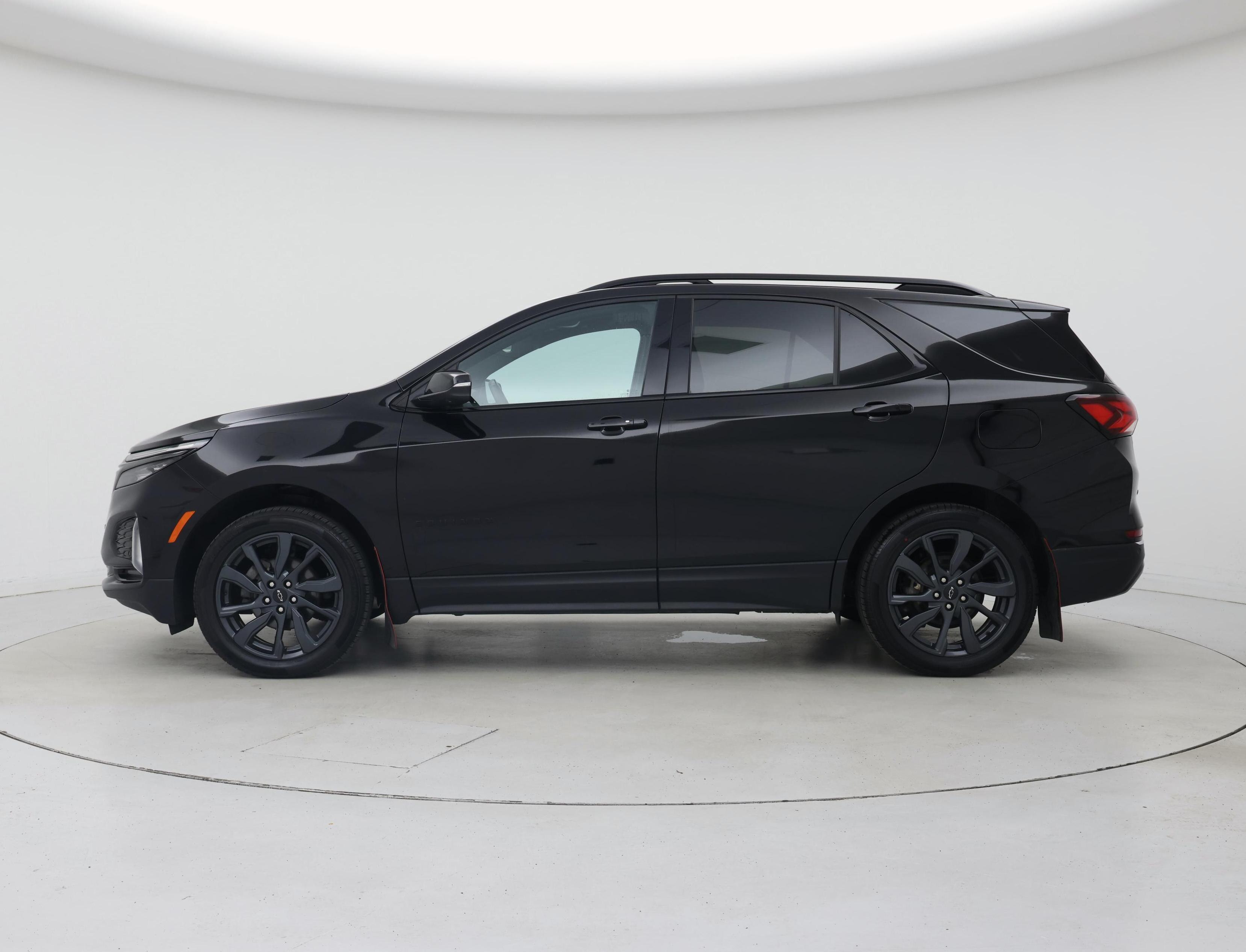 Thumbnail: 2023 Chevrolet Equinox - 3