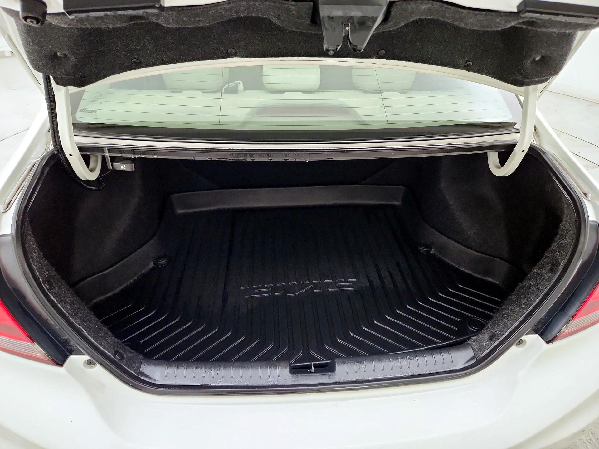 Thumbnail: 2015 Honda Civic - 20