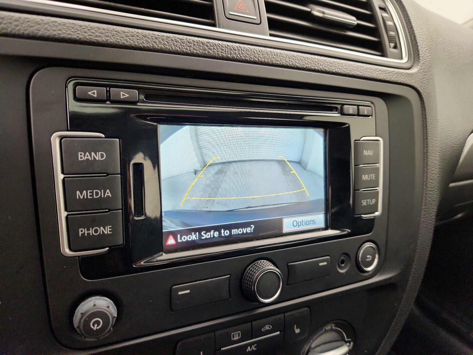 Thumbnail: 2015 Volkswagen Jetta - 15