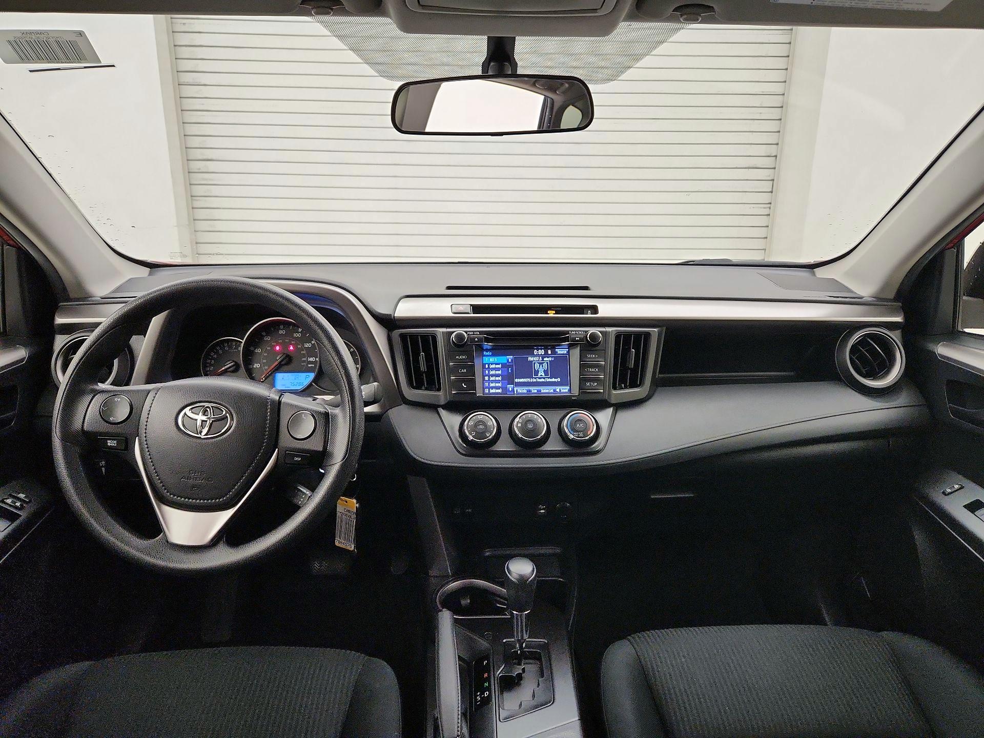 Thumbnail: 2016 Toyota RAV4 - 9
