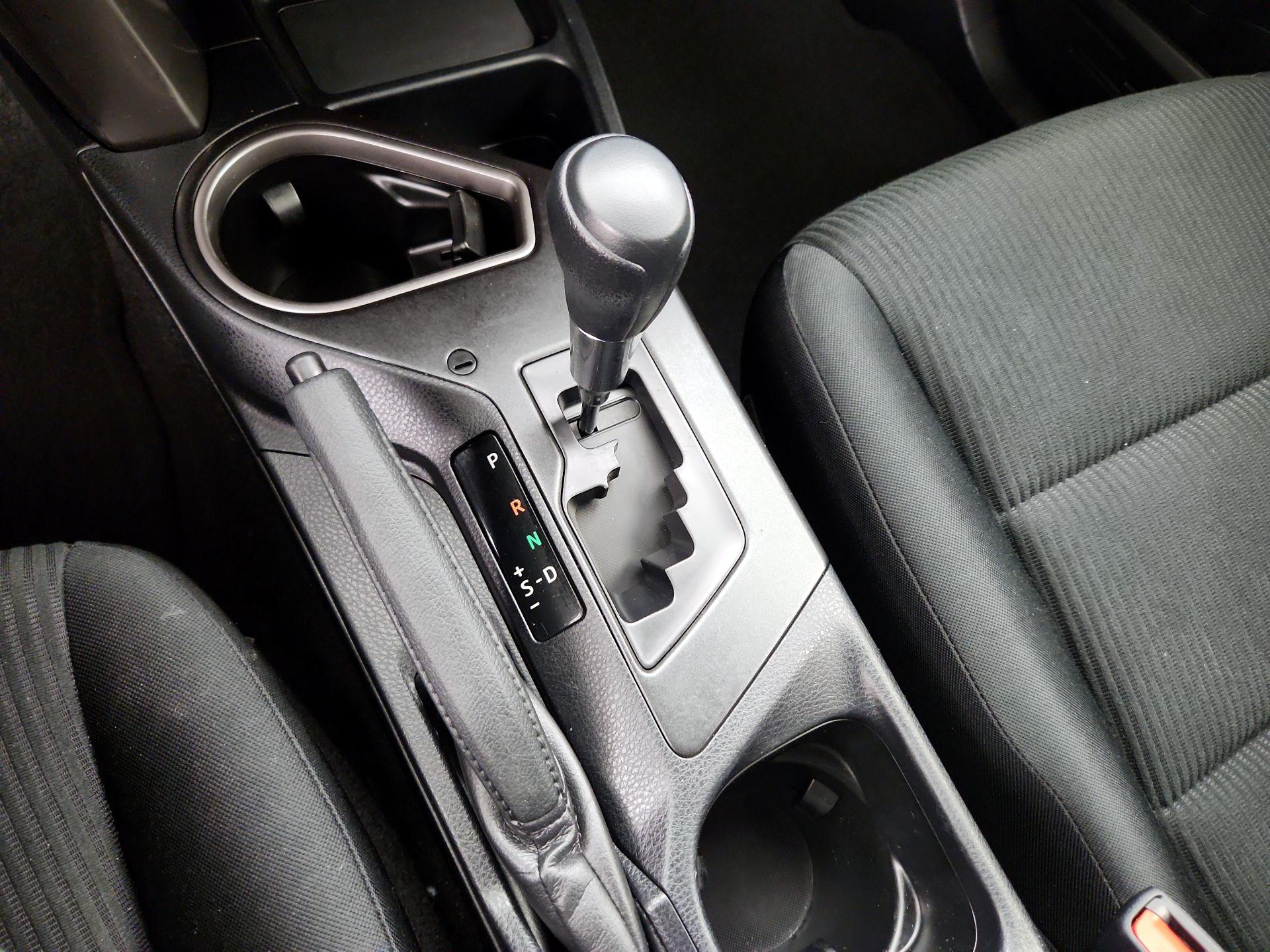 Thumbnail: 2016 Toyota RAV4 - 17