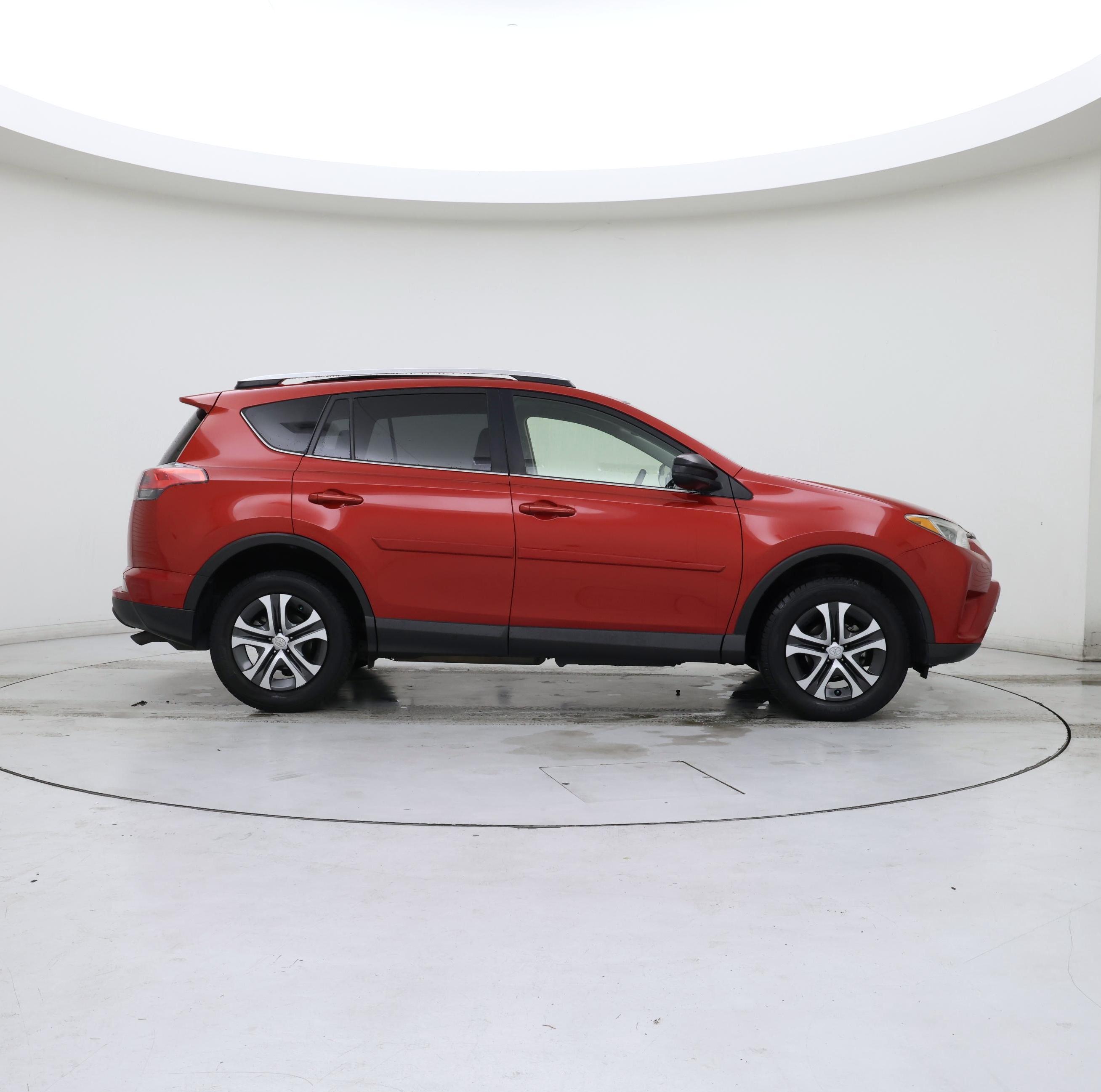 Thumbnail: 2016 Toyota RAV4 - 7