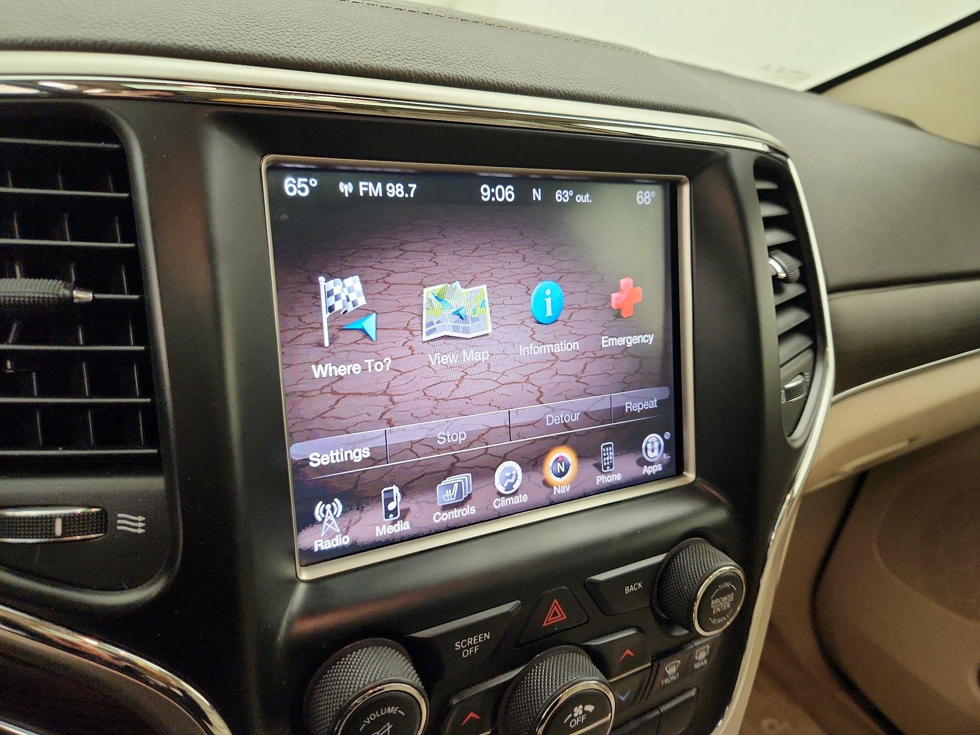 Thumbnail: 2014 Jeep Grand Cherokee - 14