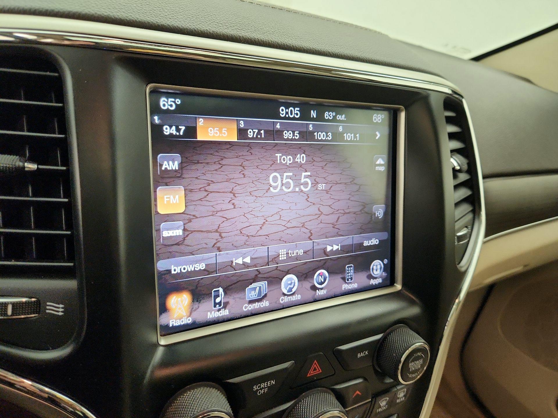 Thumbnail: 2014 Jeep Grand Cherokee - 16