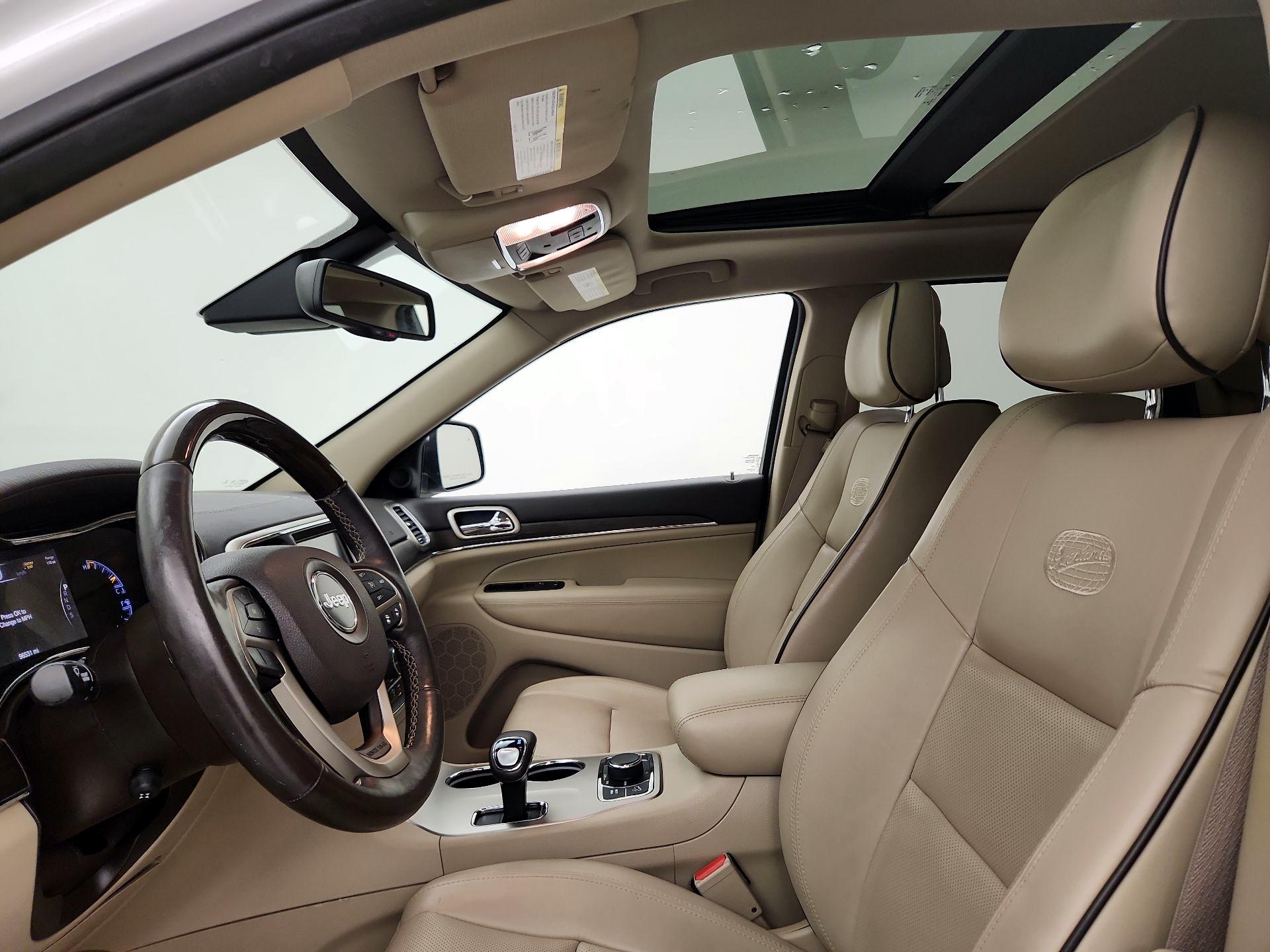 Thumbnail: 2014 Jeep Grand Cherokee - 20