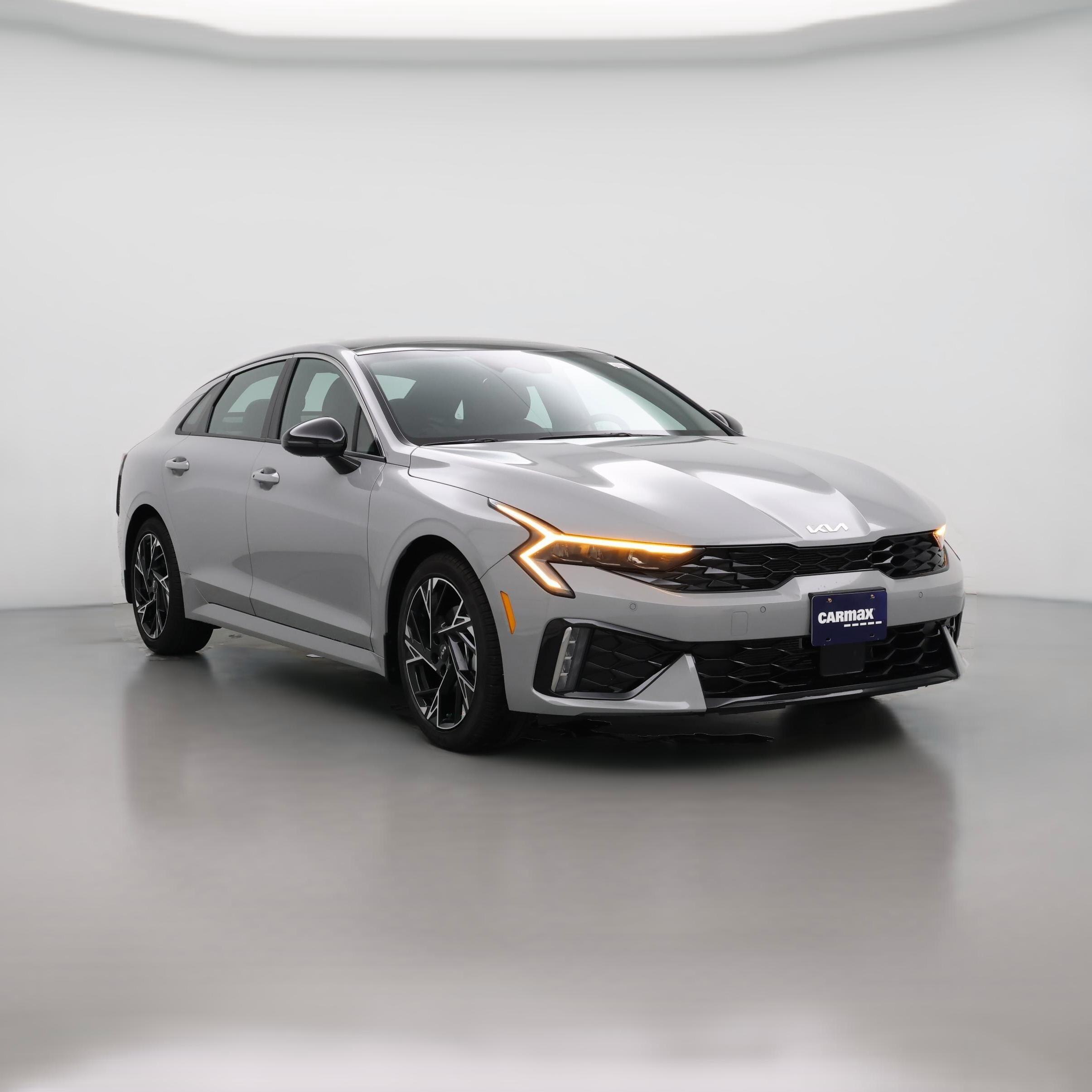 Thumbnail: 2025 Kia K5 - 1