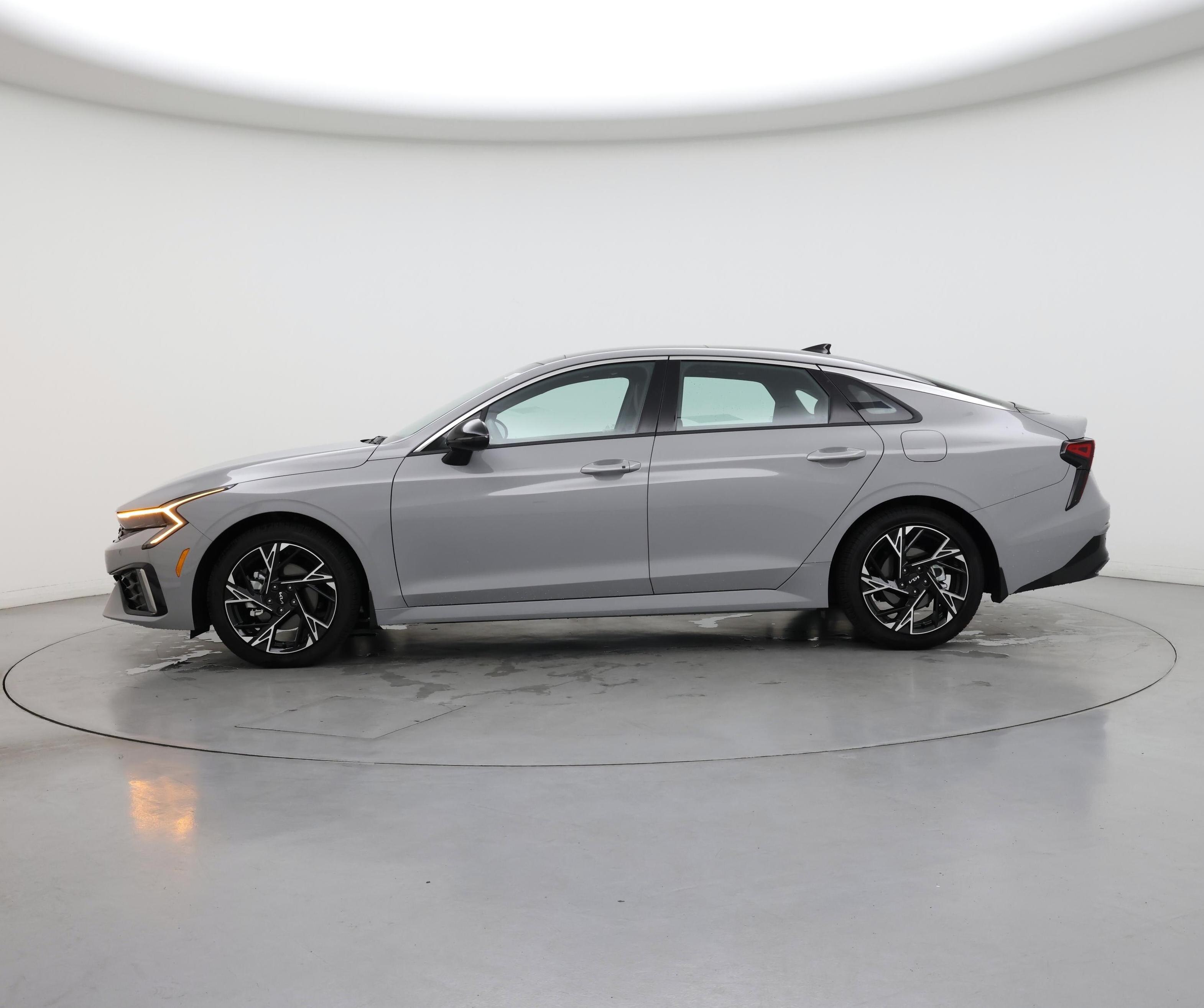 Thumbnail: 2025 Kia K5 - 3