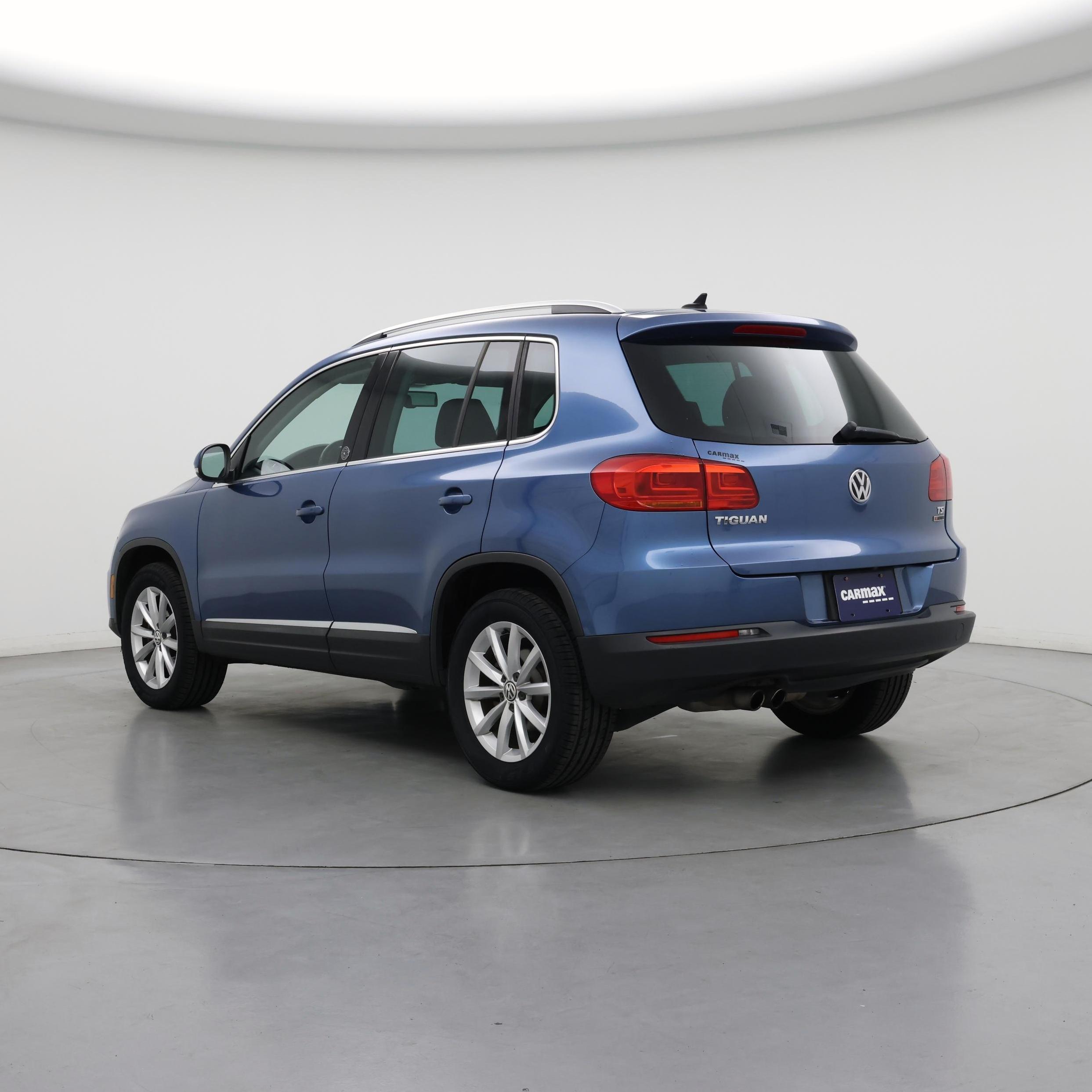 Thumbnail: 2017 Volkswagen Tiguan - 2