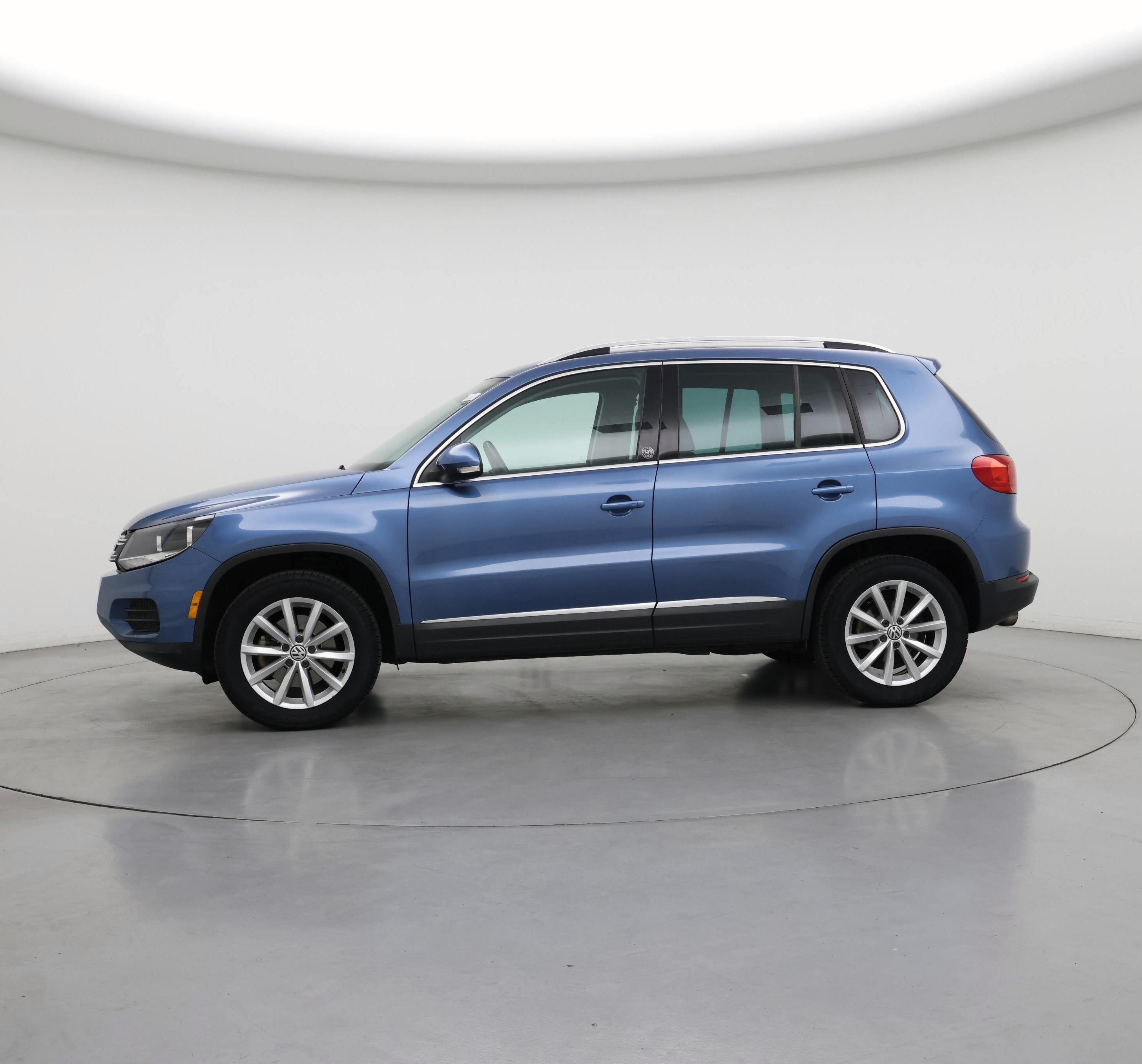 Thumbnail: 2017 Volkswagen Tiguan - 3