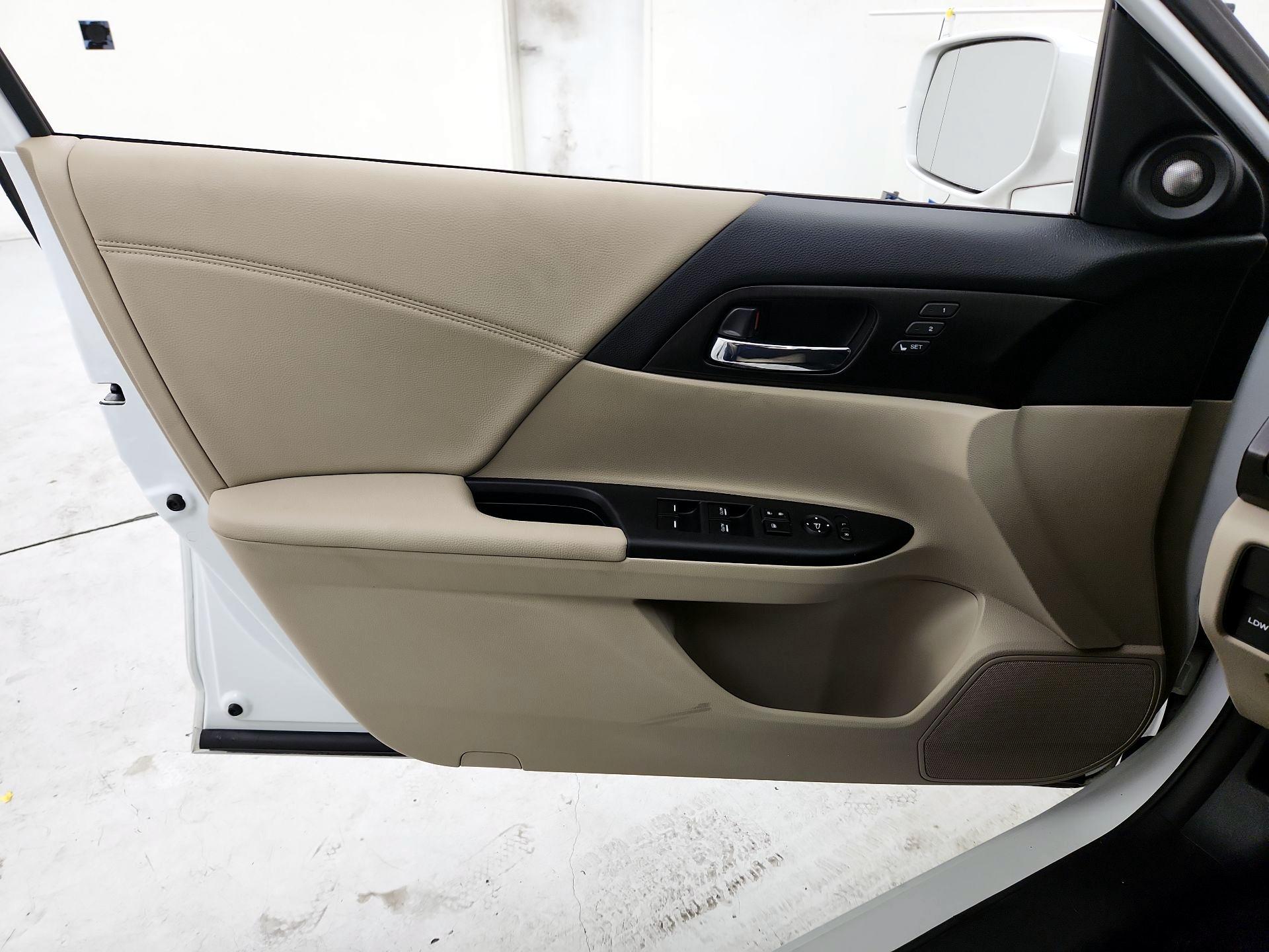 Thumbnail: 2014 Honda Accord - 12