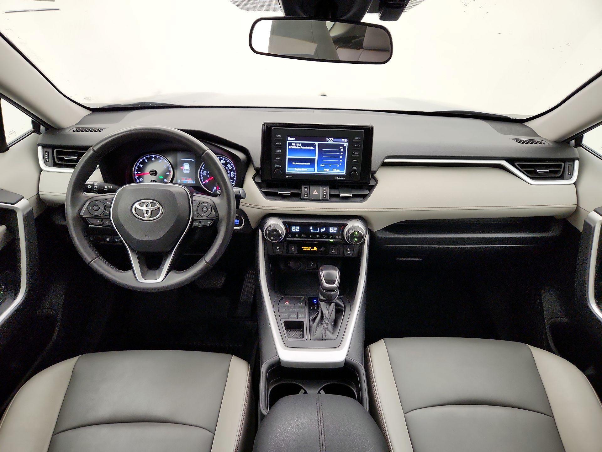 Thumbnail: 2021 Toyota RAV4 - 9