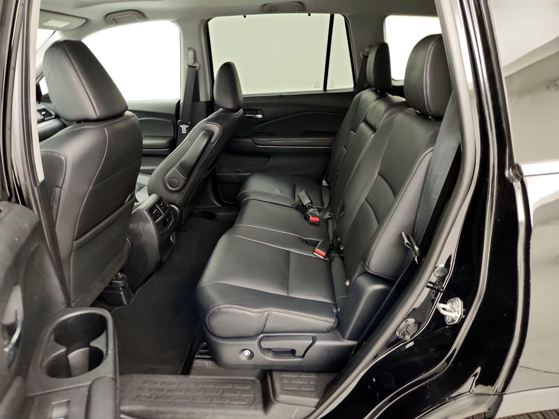 Thumbnail: 2020 Honda Pilot - 20