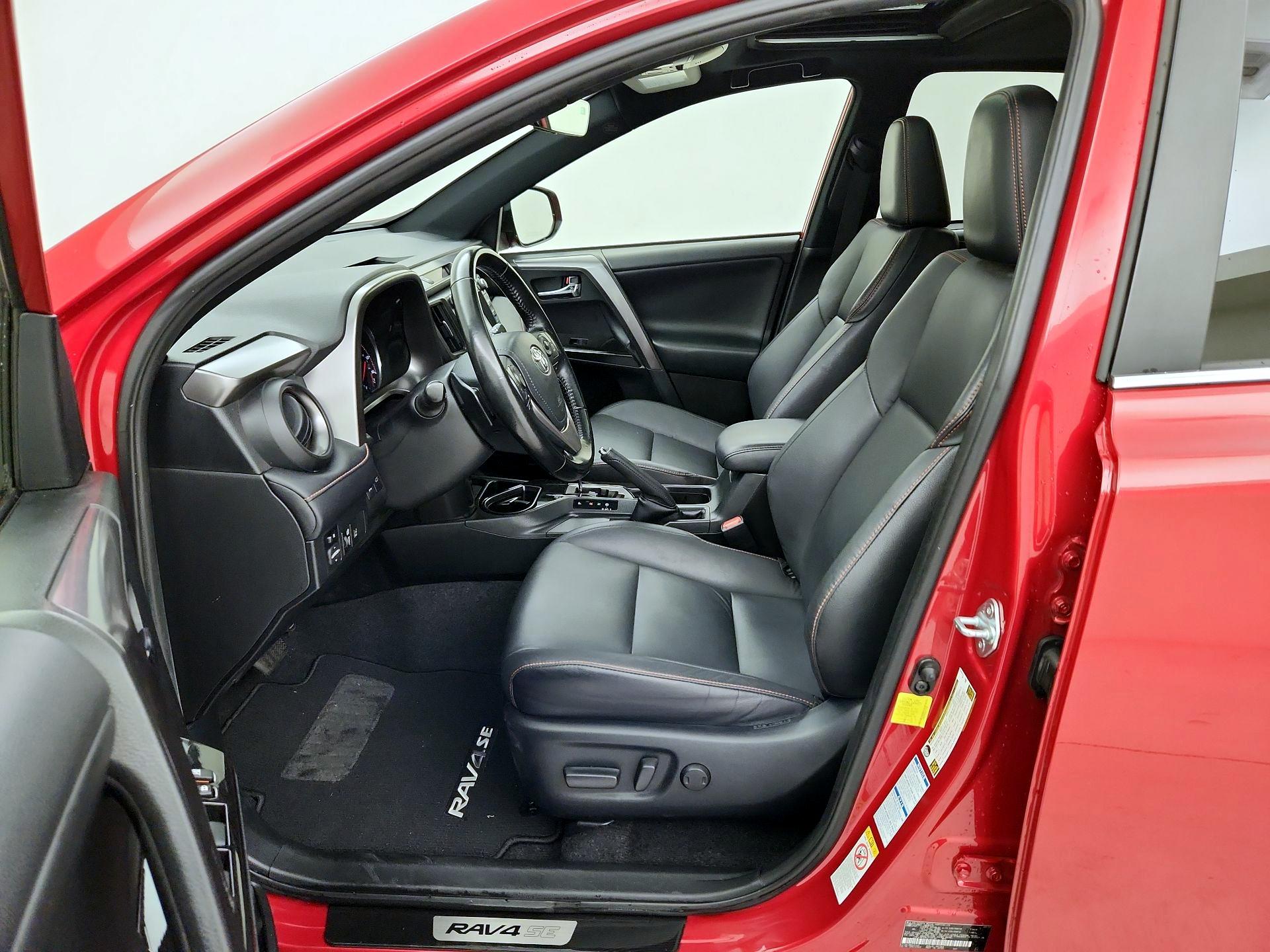 Thumbnail: 2017 Toyota RAV4 - 11