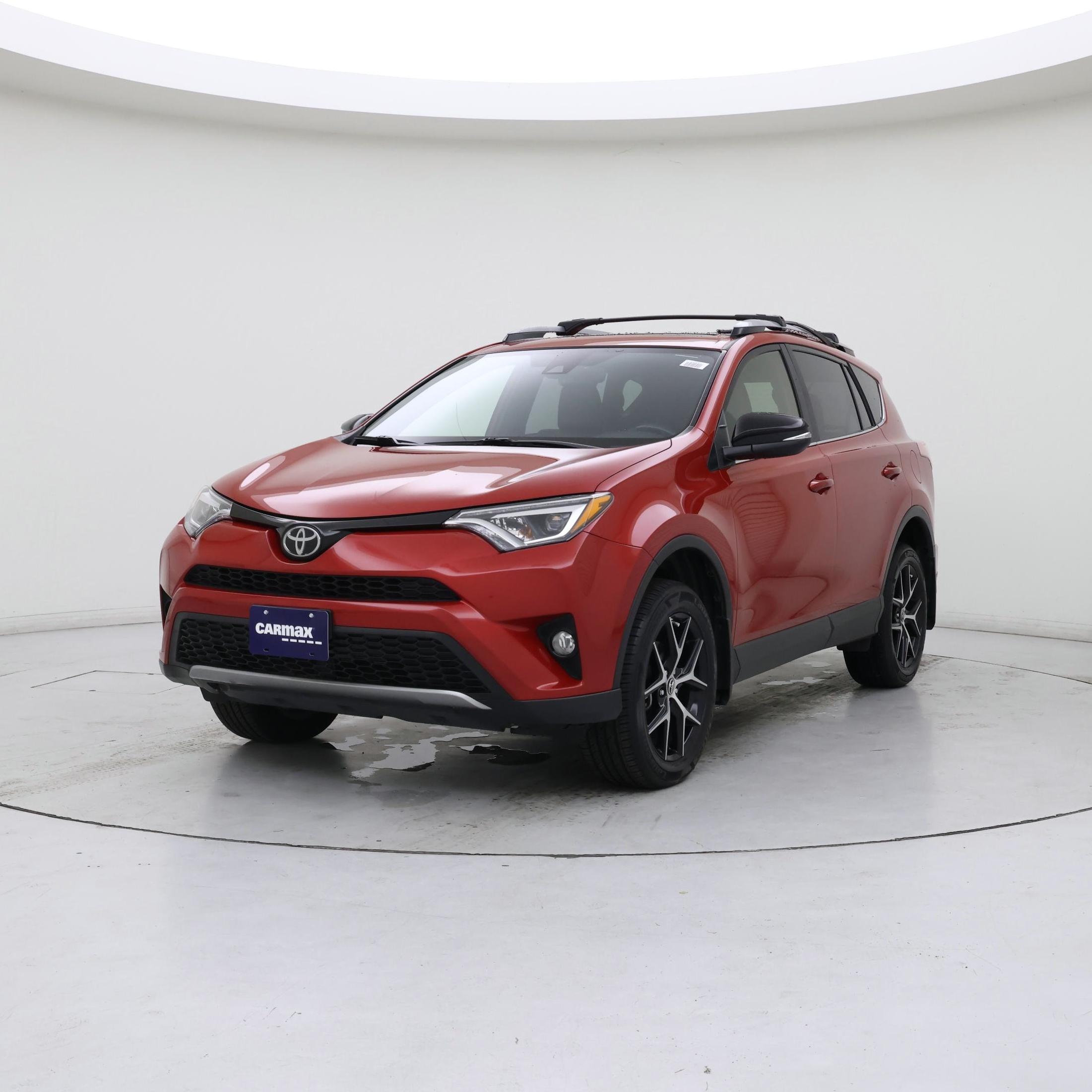 Thumbnail: 2017 Toyota RAV4 - 4