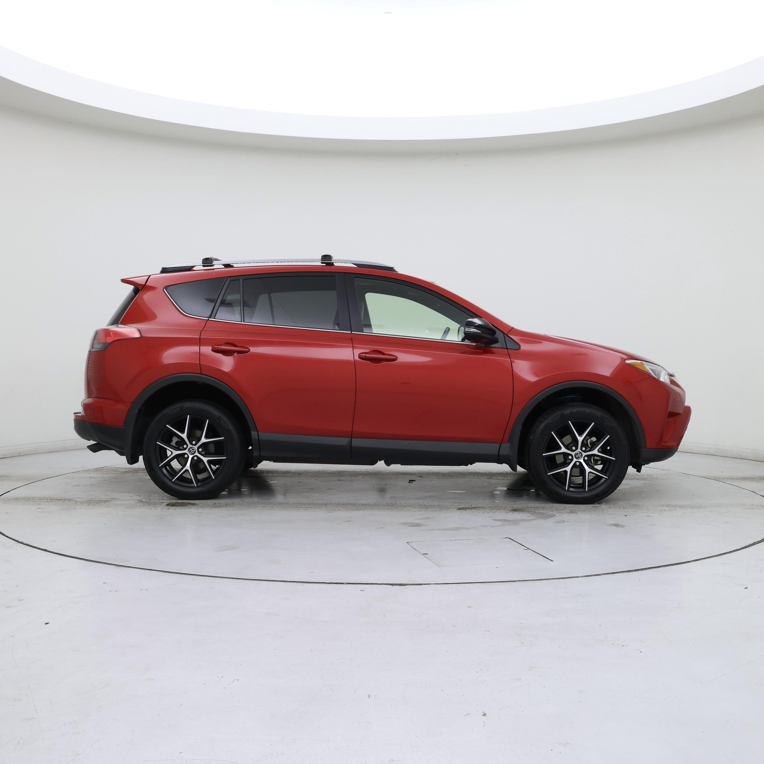 Thumbnail: 2017 Toyota RAV4 - 7