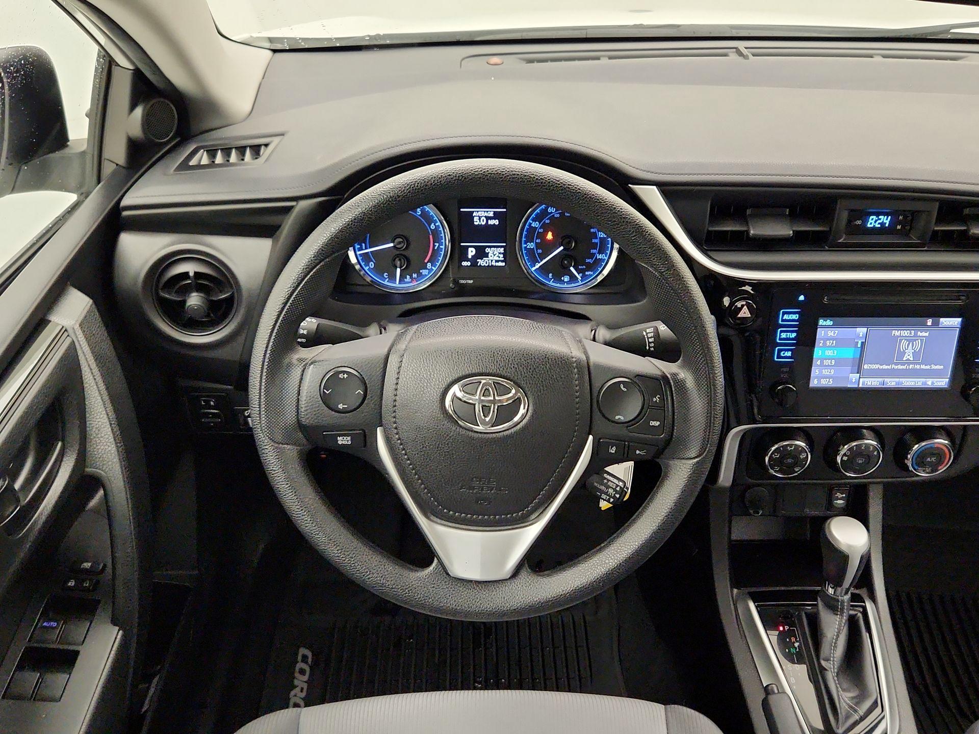 Thumbnail: 2017 Toyota Corolla - 10