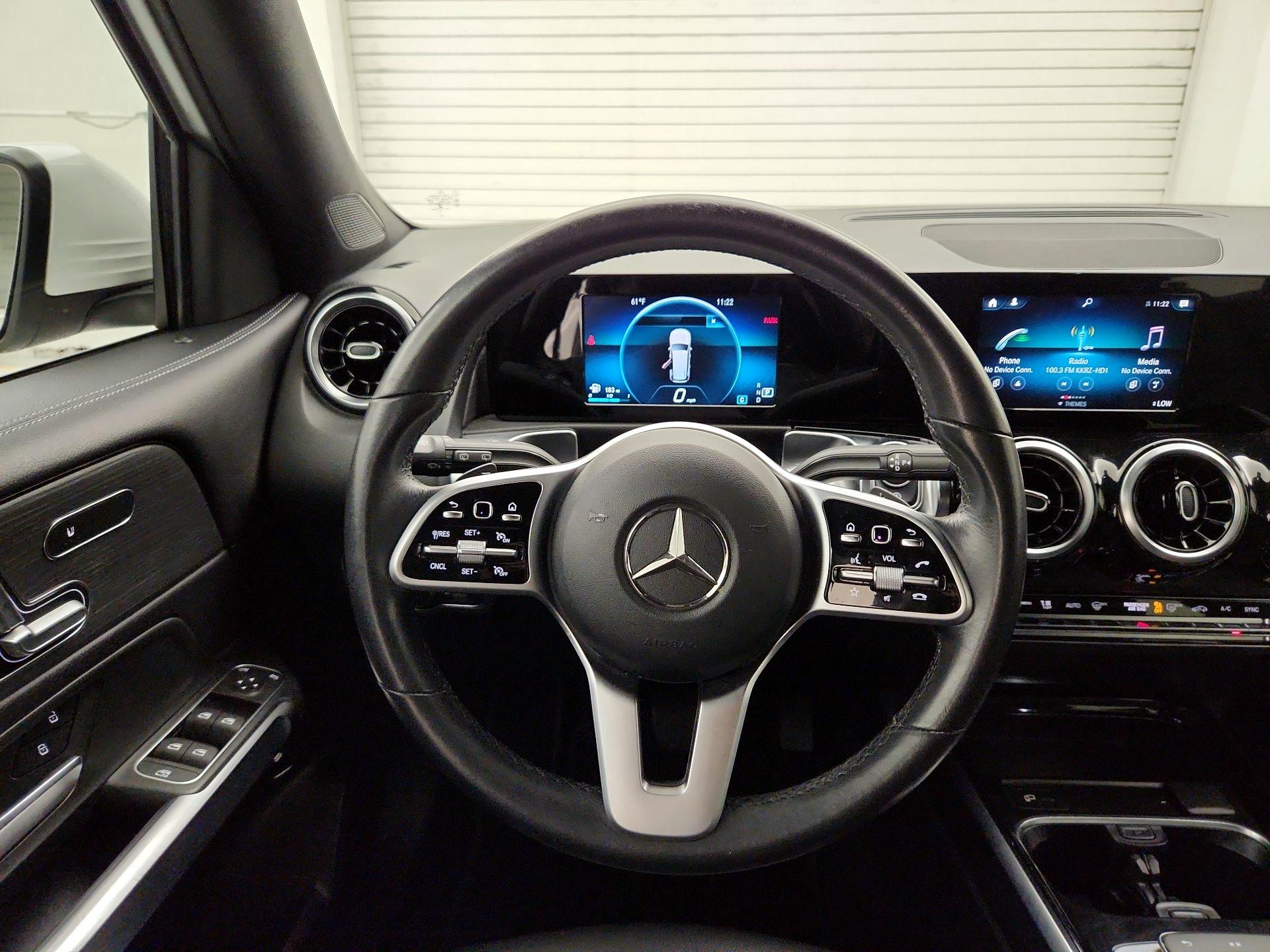 Thumbnail: 2020 Mercedes-Benz GLB - 10