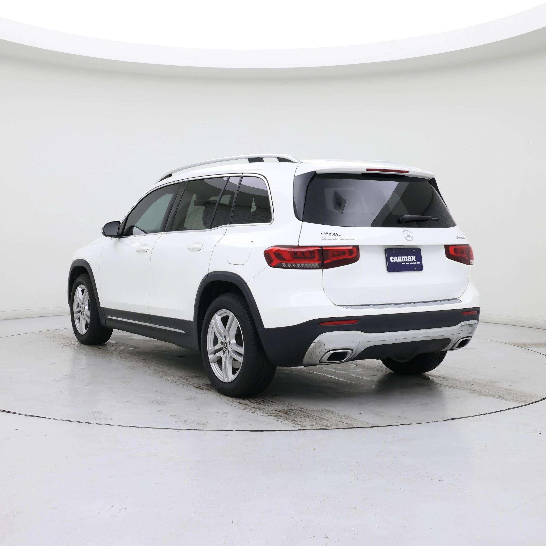 Thumbnail: 2020 Mercedes-Benz GLB - 2