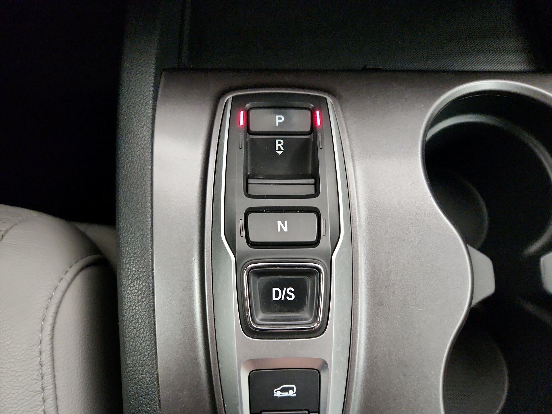 Thumbnail: 2020 Honda Passport - 17