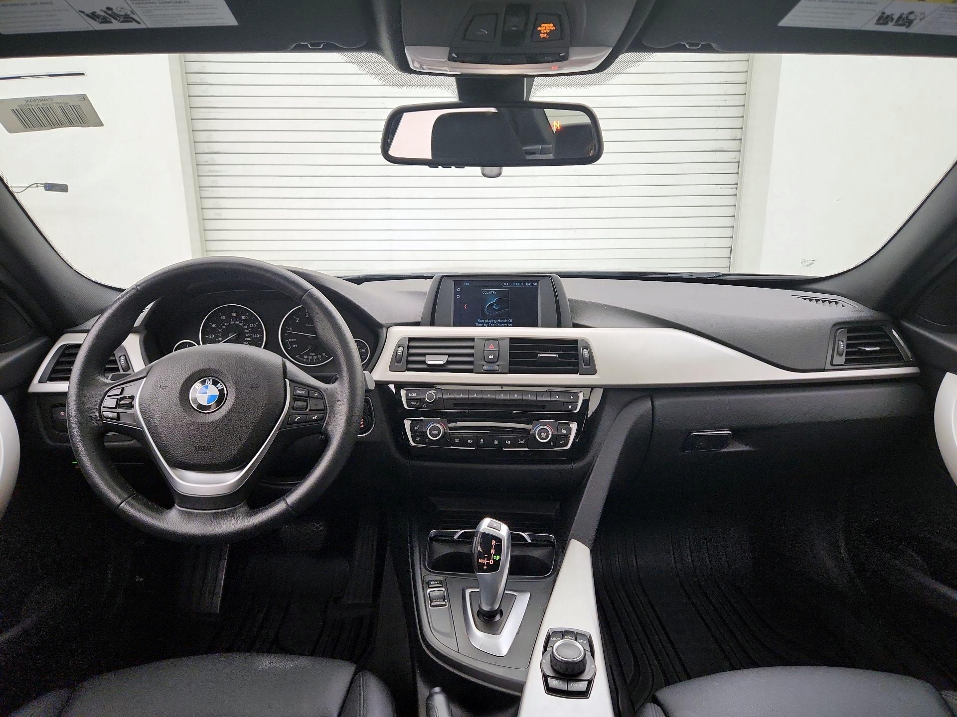 Thumbnail: 2018 BMW 3 Series - 9