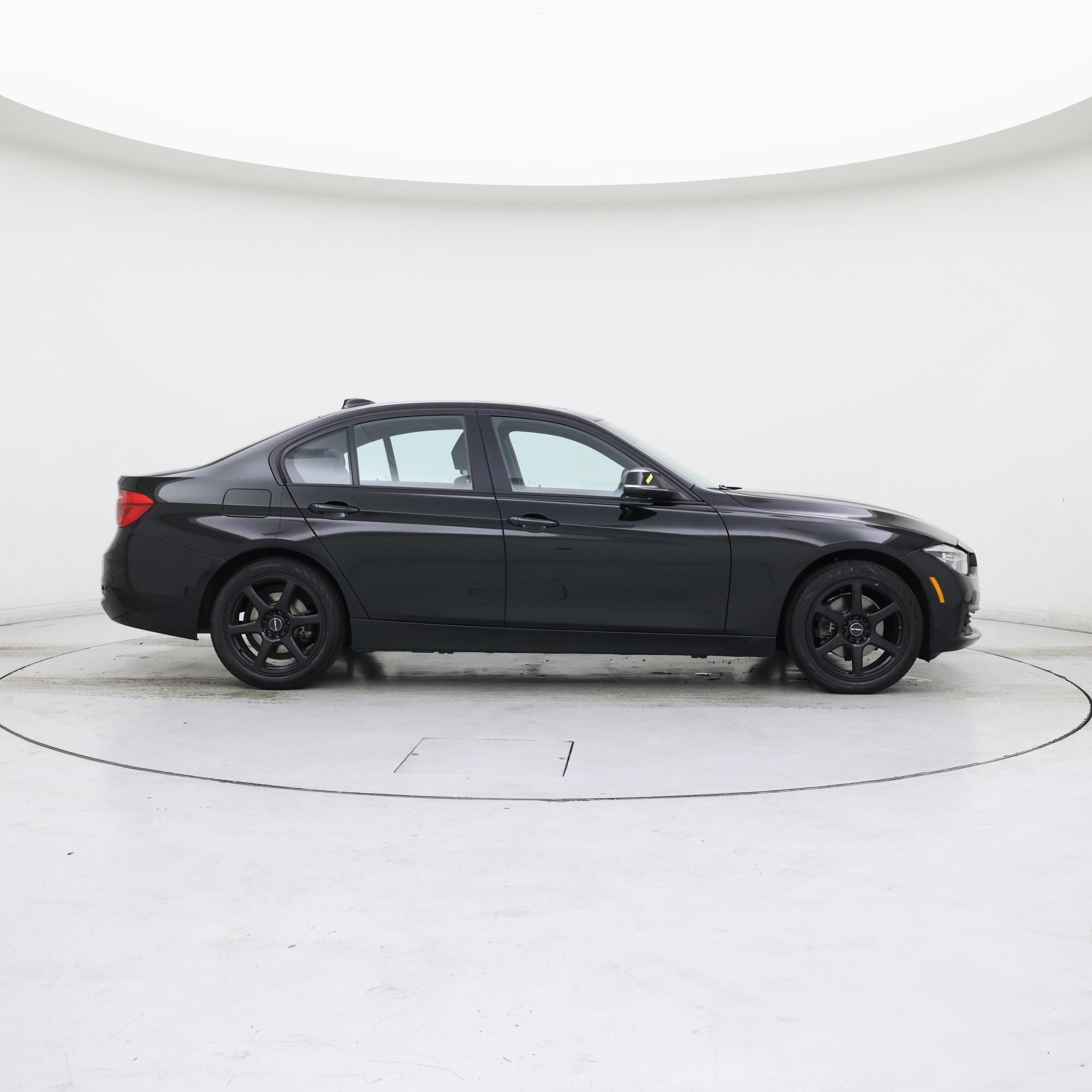Thumbnail: 2018 BMW 3 Series - 7