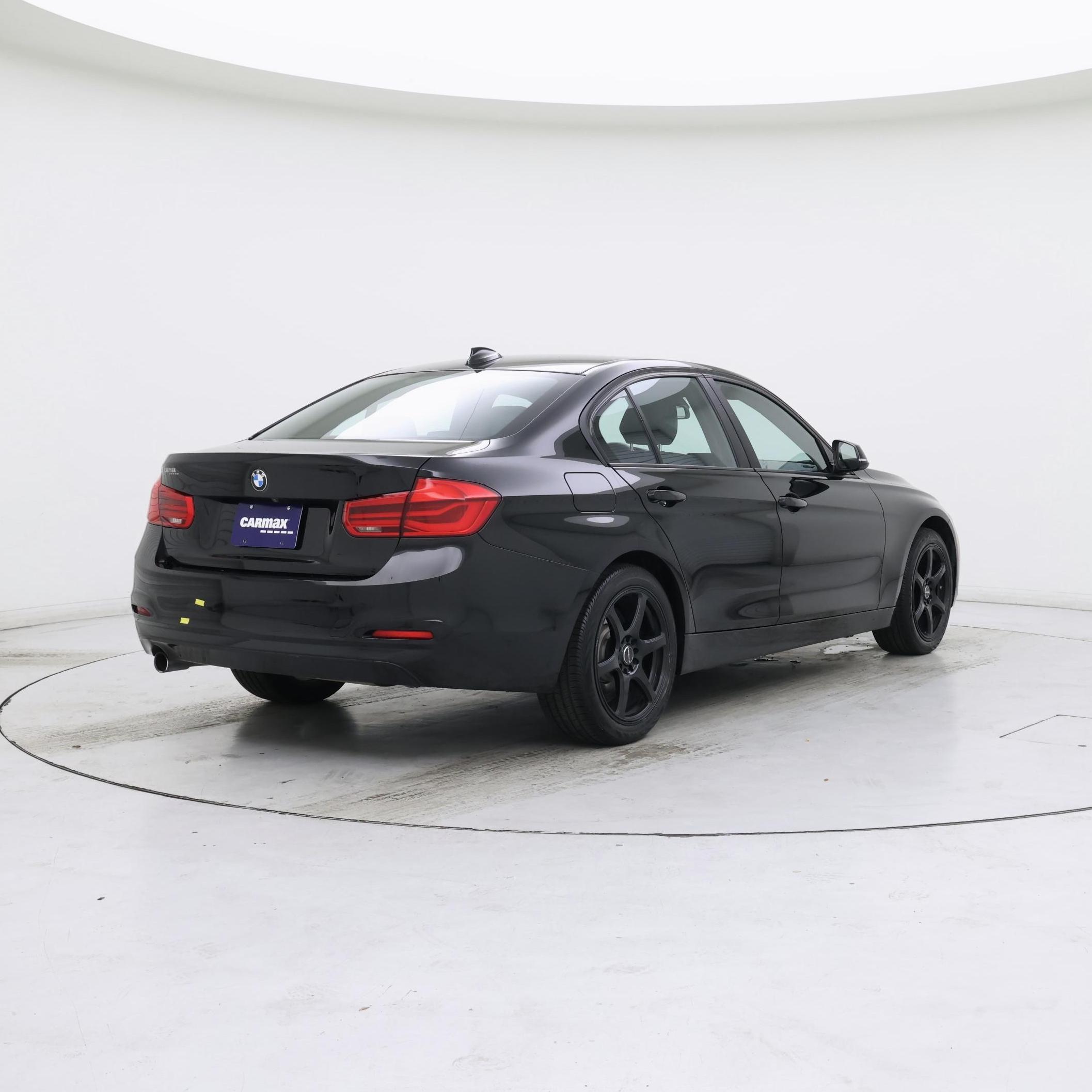 Thumbnail: 2018 BMW 3 Series - 8