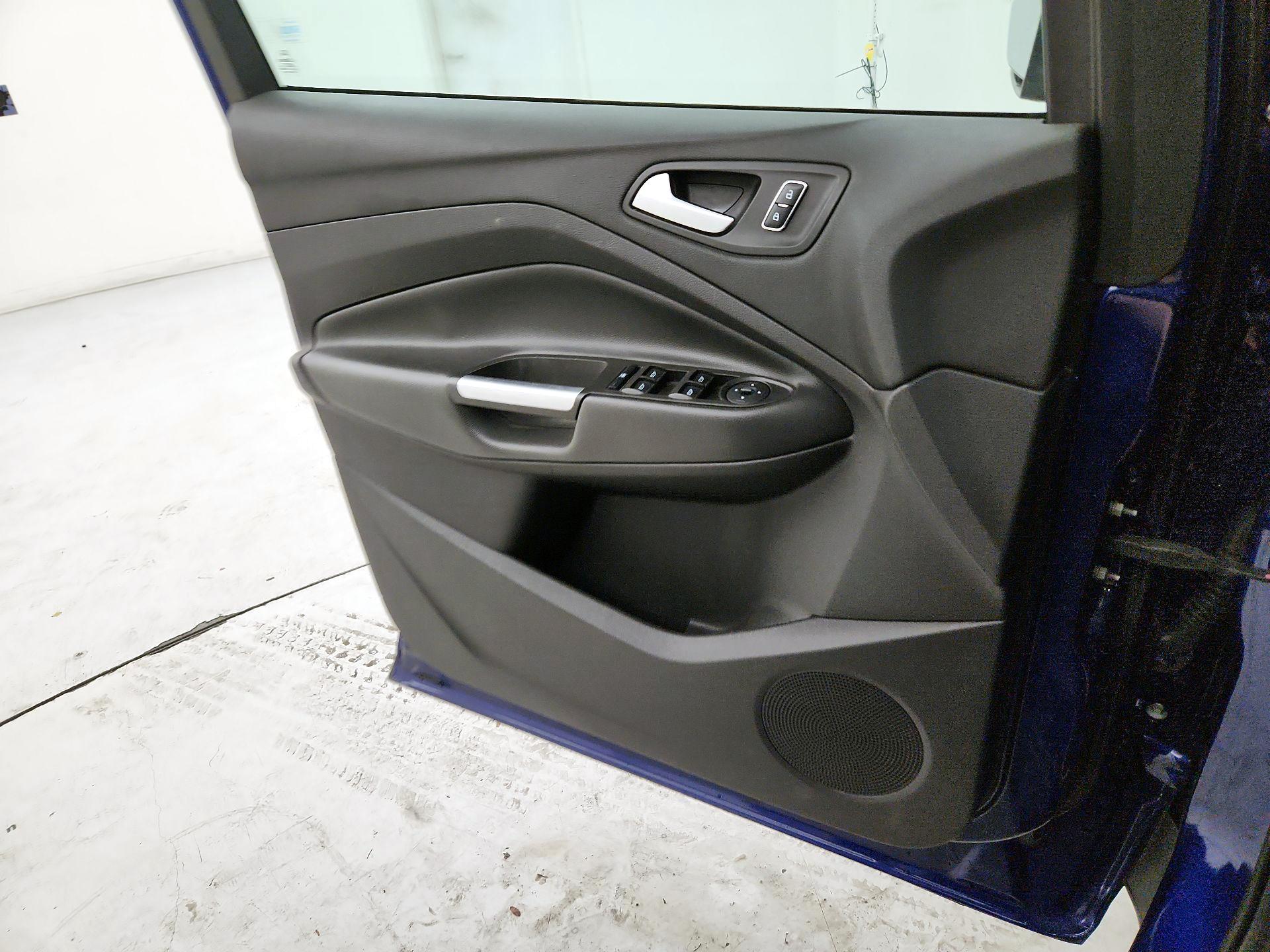 Thumbnail: 2014 Ford Escape - 12