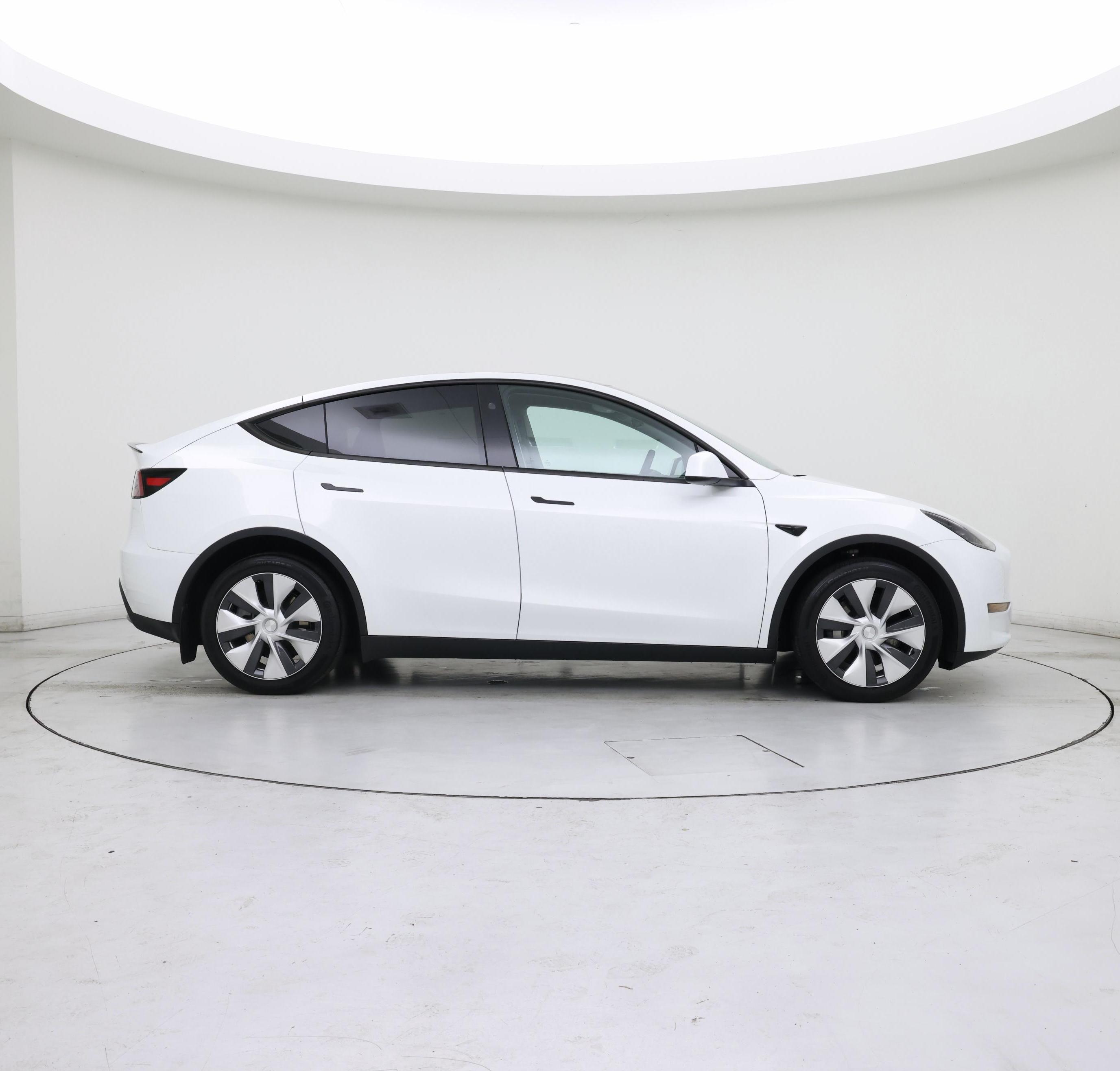 Thumbnail: 2023 Tesla Model Y - 7