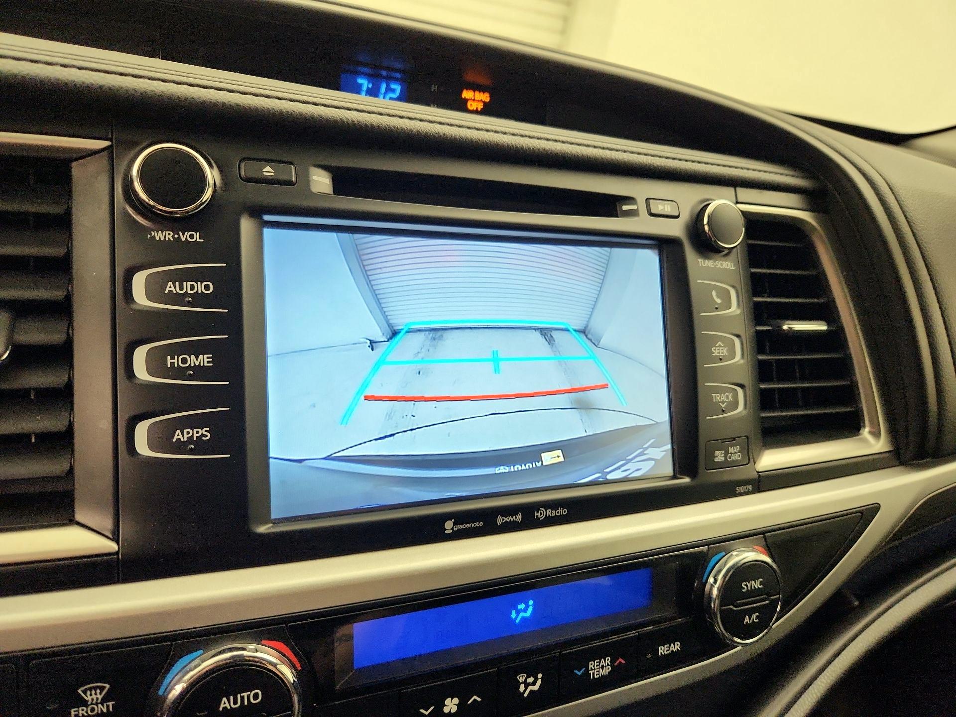 Thumbnail: 2017 Toyota Highlander - 14