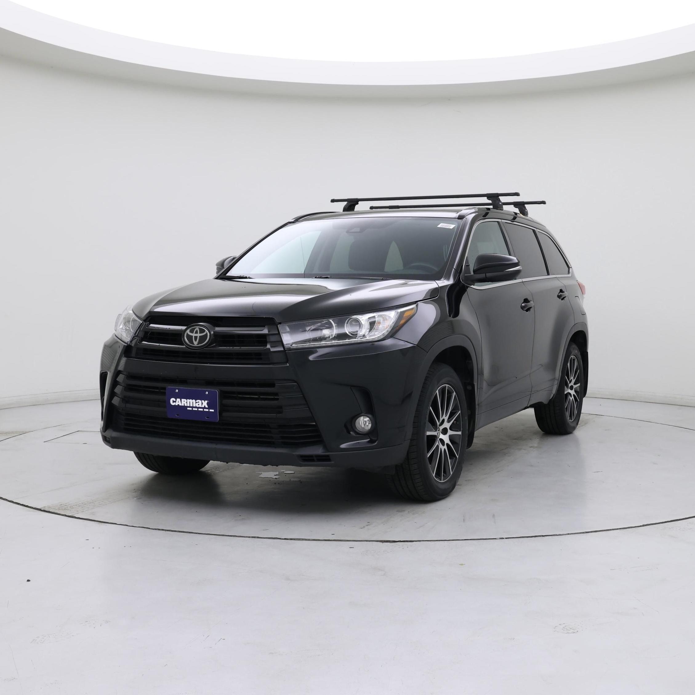 Thumbnail: 2017 Toyota Highlander - 4