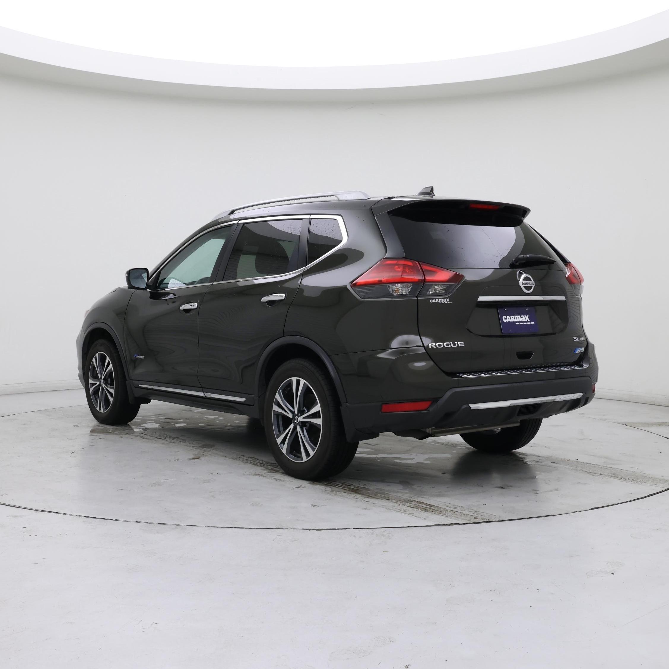 Thumbnail: 2017 Nissan Rogue - 2
