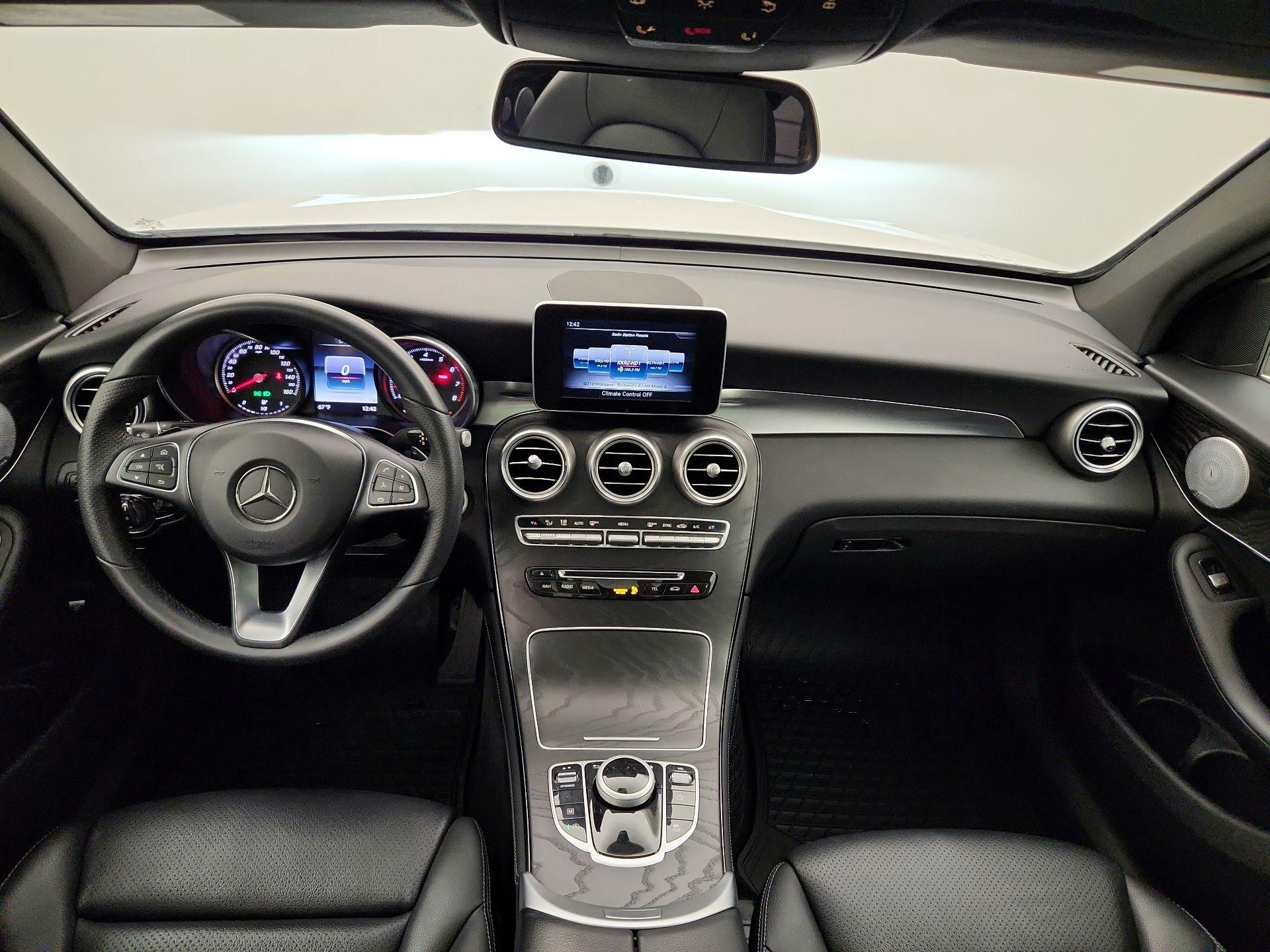 Thumbnail: 2018 Mercedes-Benz GLC - 9