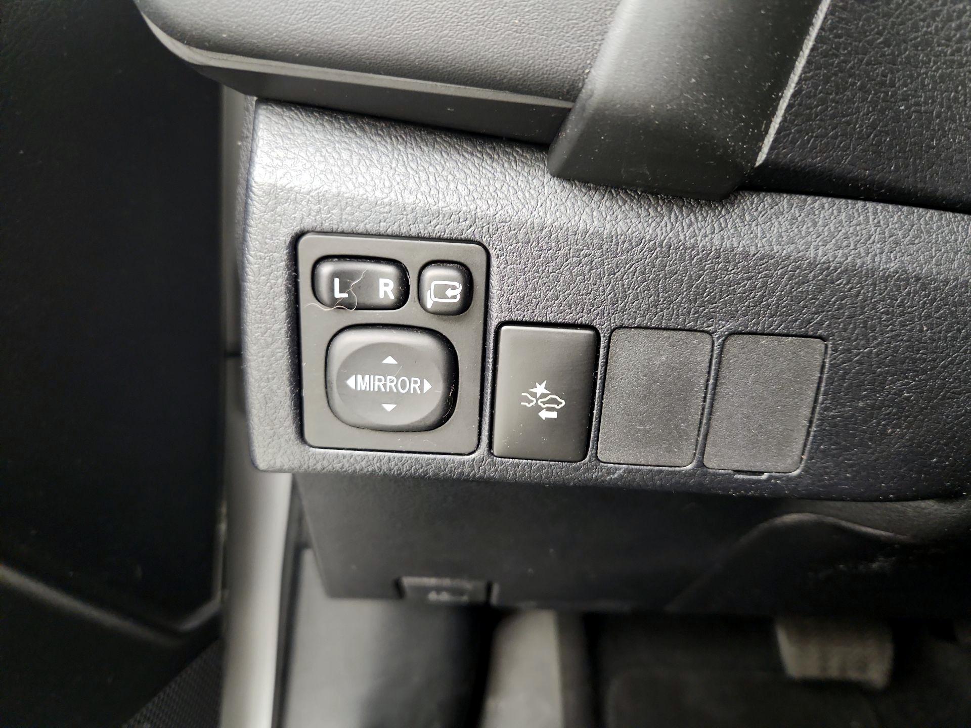 Thumbnail: 2018 Toyota Corolla iM - 13
