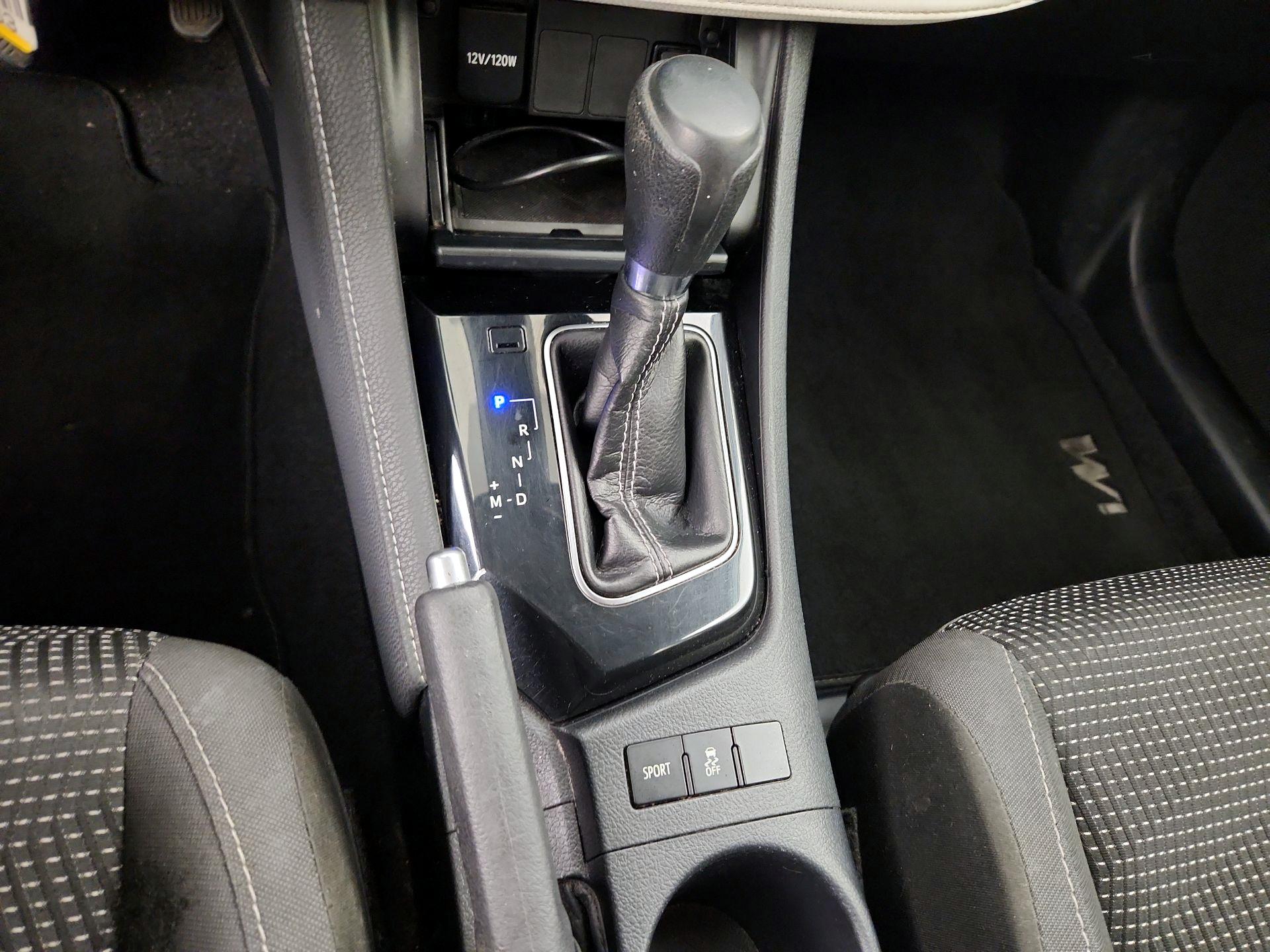 Thumbnail: 2018 Toyota Corolla iM - 17