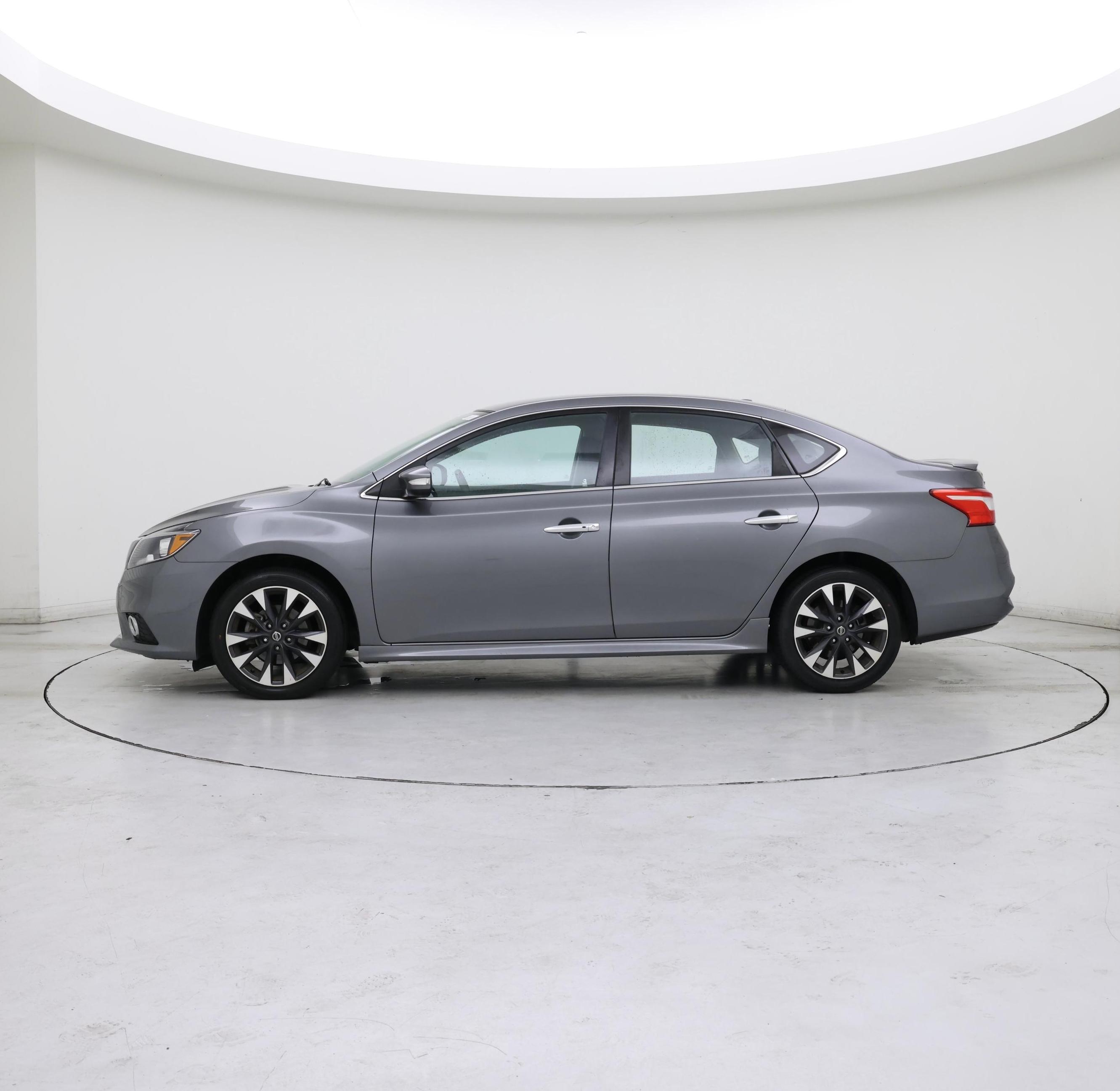 Thumbnail: 2018 Nissan Sentra - 3
