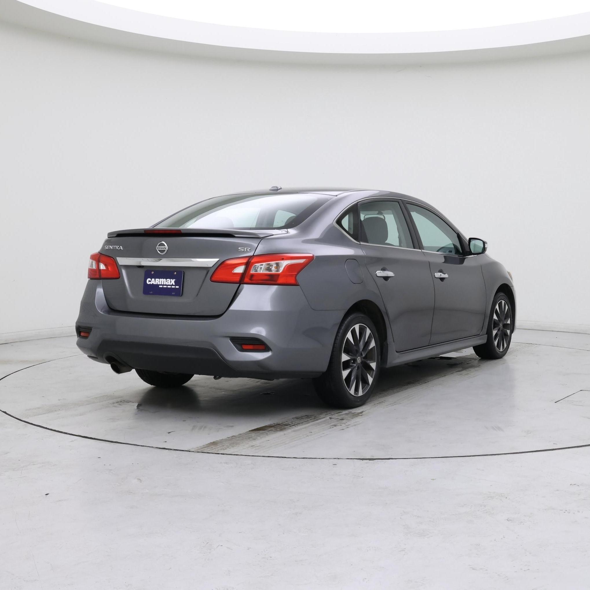 Thumbnail: 2018 Nissan Sentra - 8