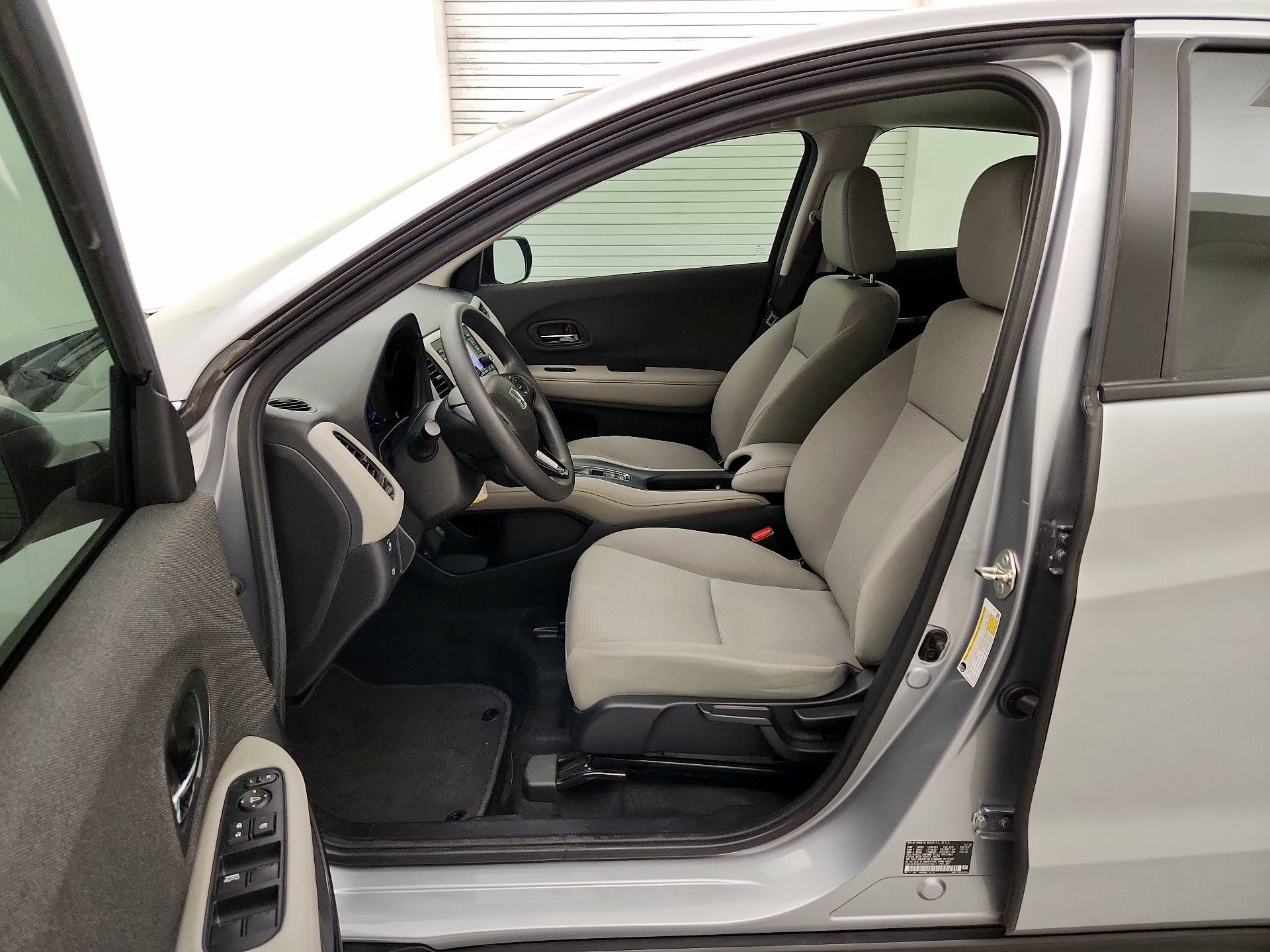 Thumbnail: 2019 Honda HR-V - 11