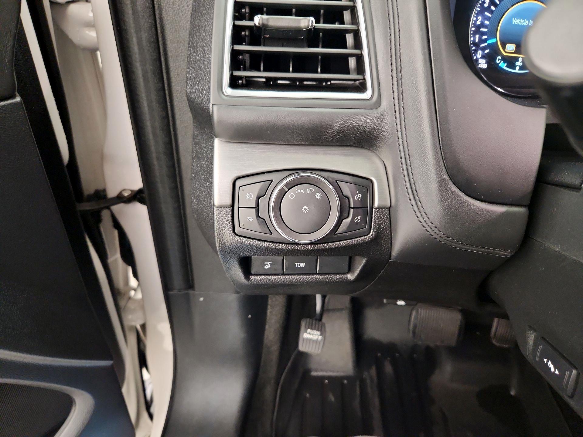 Thumbnail: 2018 Ford Explorer - 13