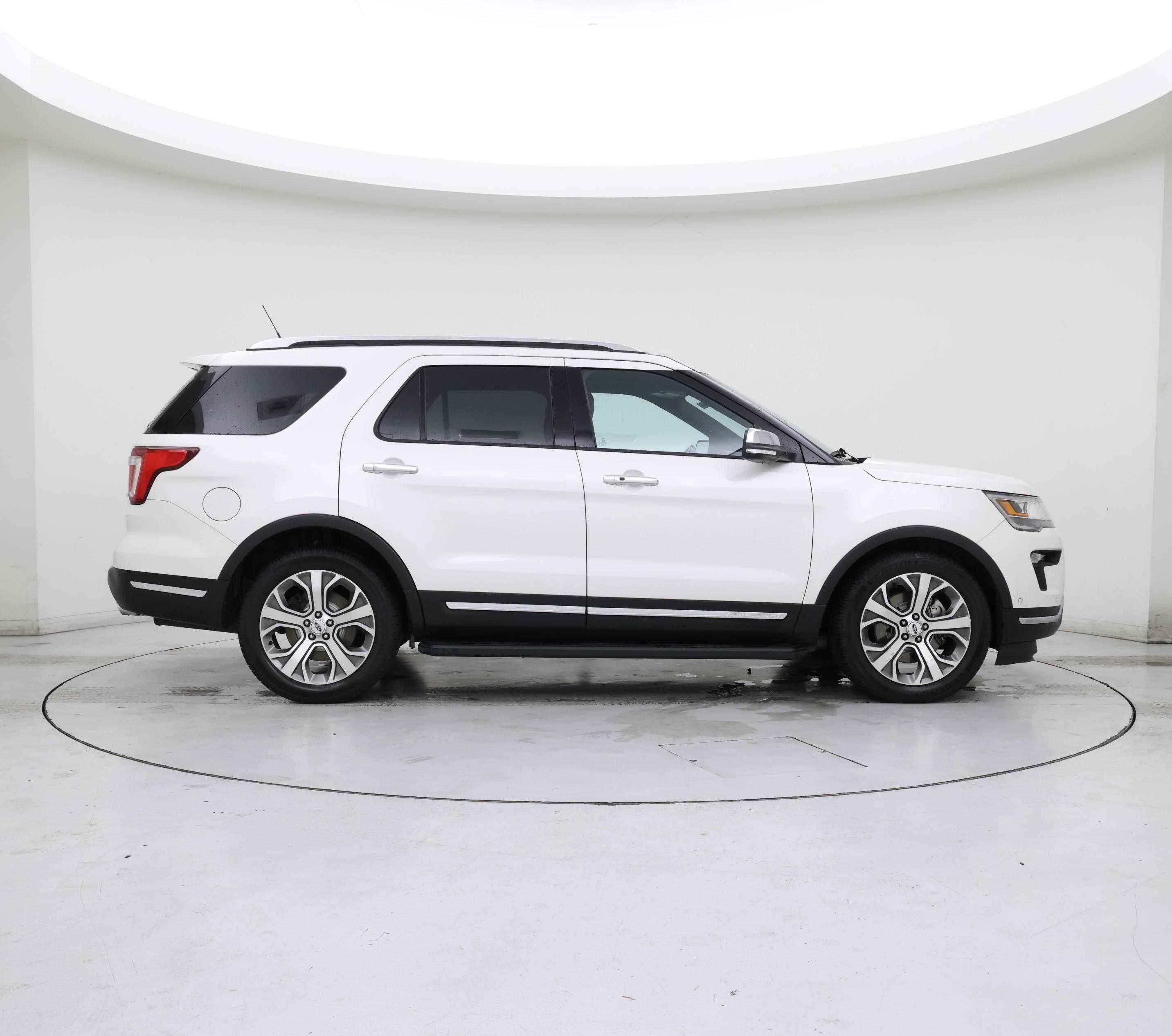 Thumbnail: 2018 Ford Explorer - 7