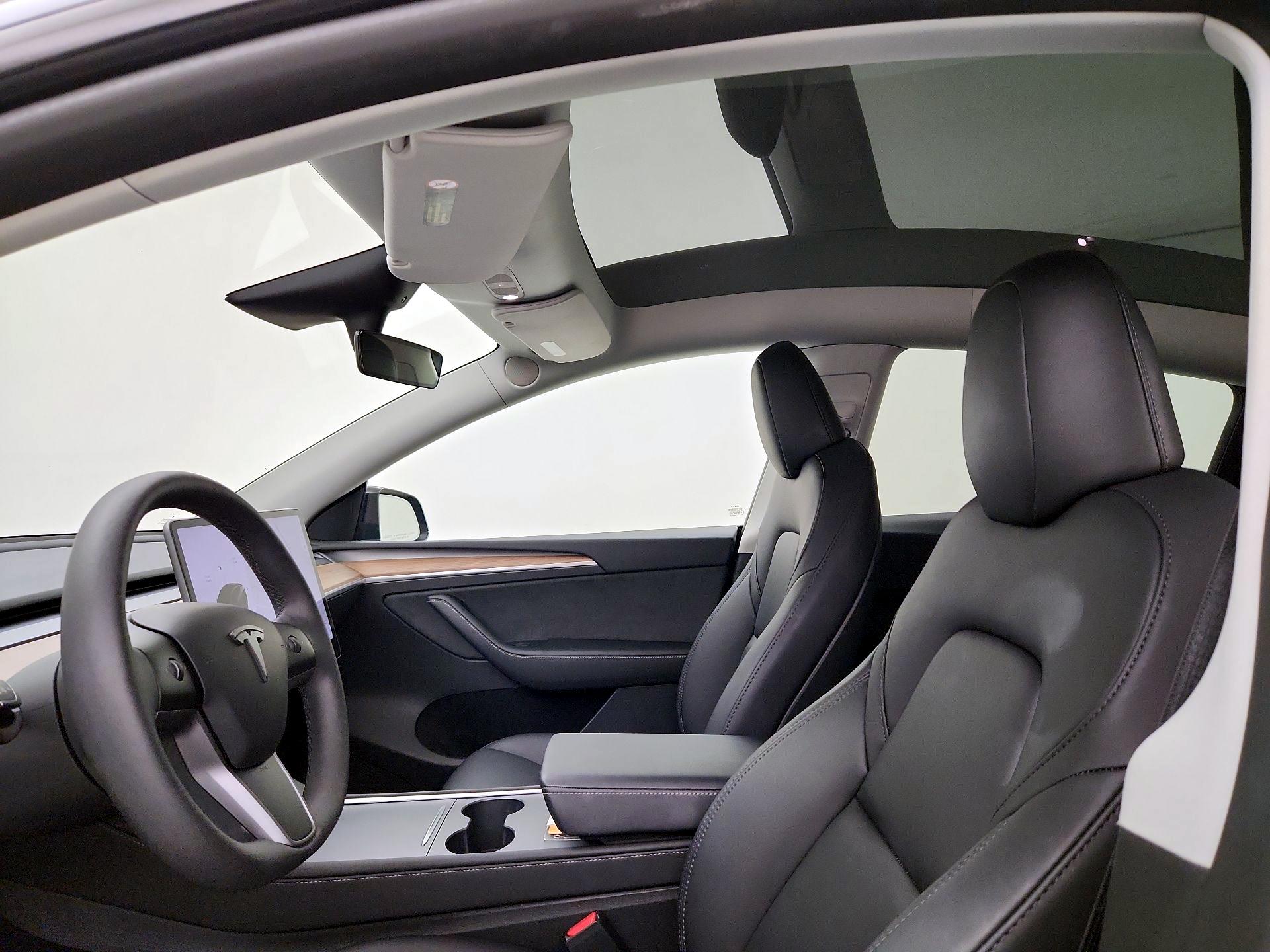Thumbnail: 2023 Tesla Model Y - 19